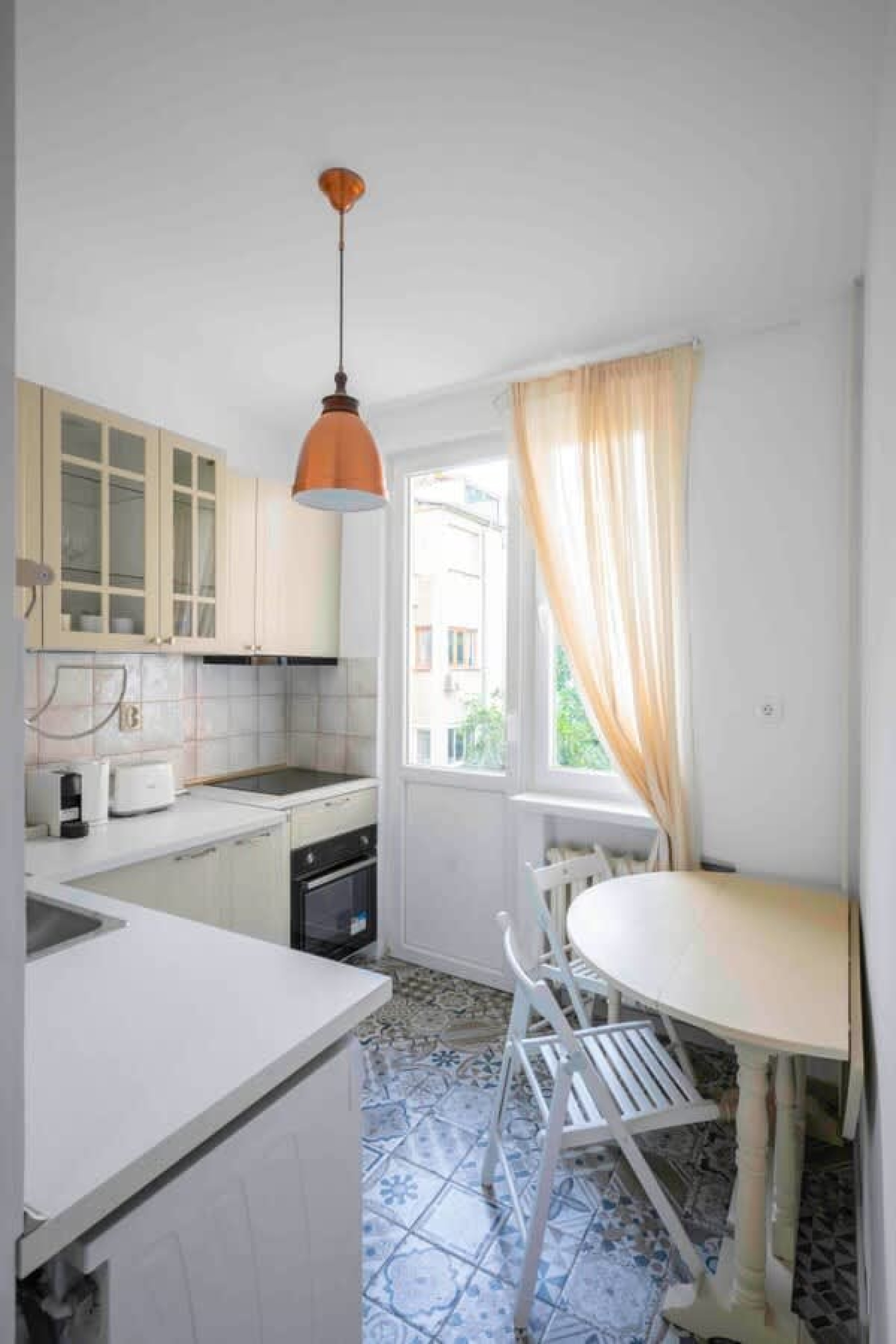 Quiet and Central: 1BD Next to NDK &amp; Vitosha Blvd - Photo 6