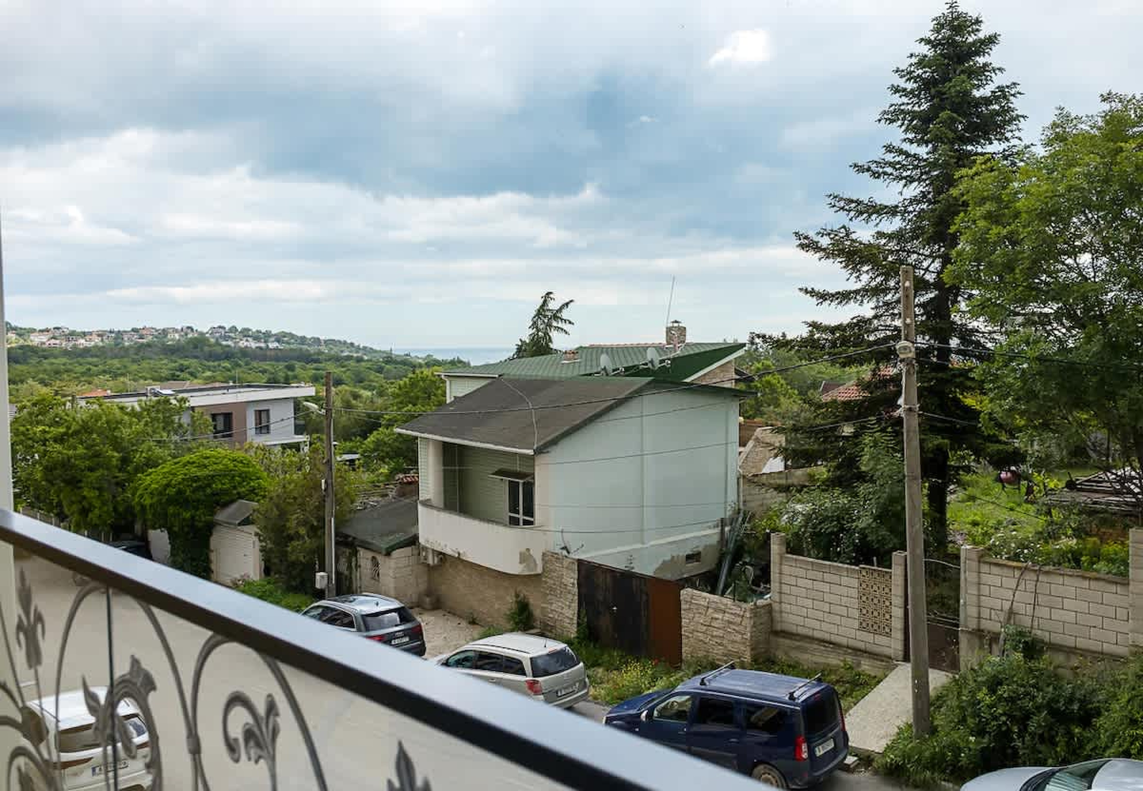 Scoutaround White Logo