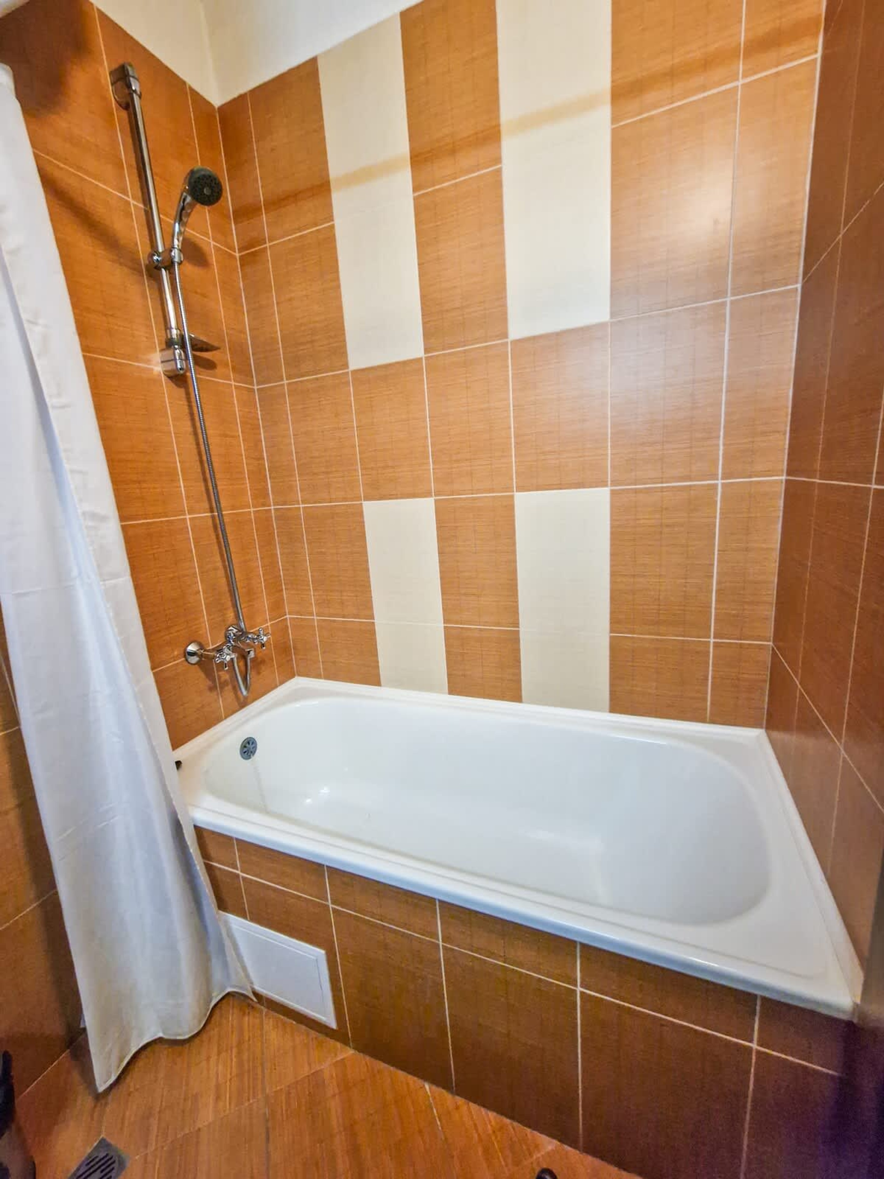 Scoutaround White Logo