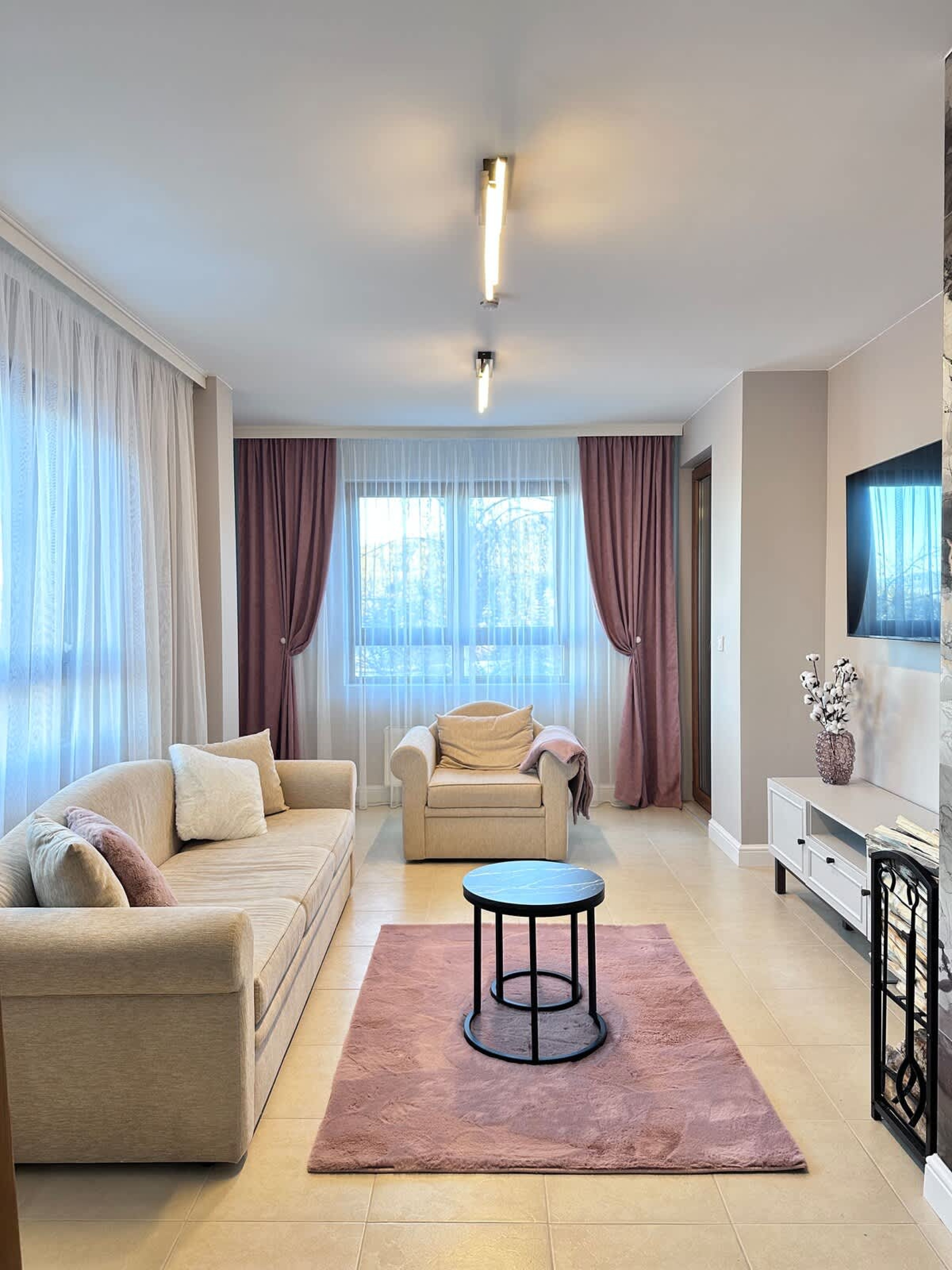 Scoutaround White Logo