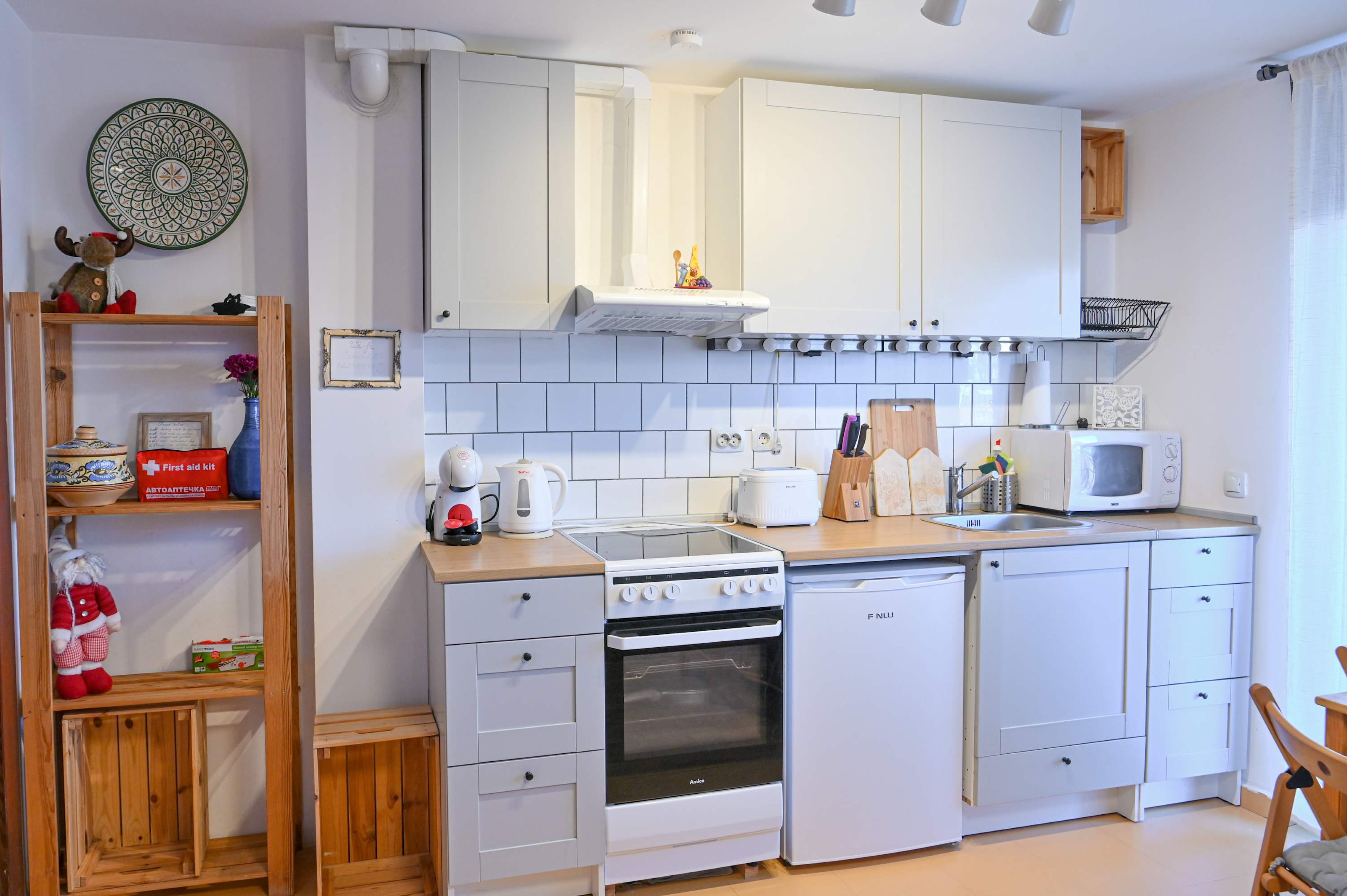 Scoutaround White Logo