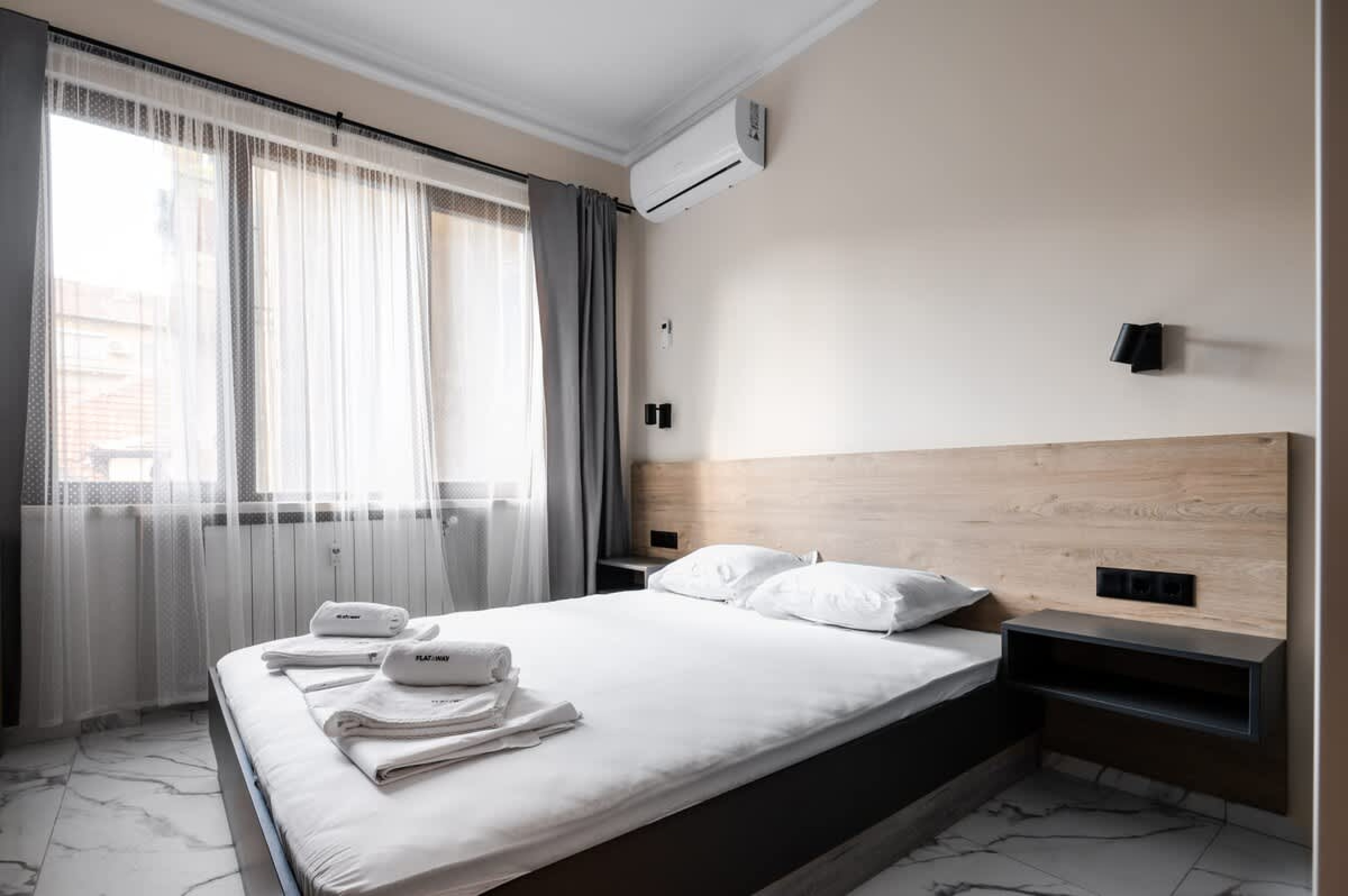 Scoutaround White Logo