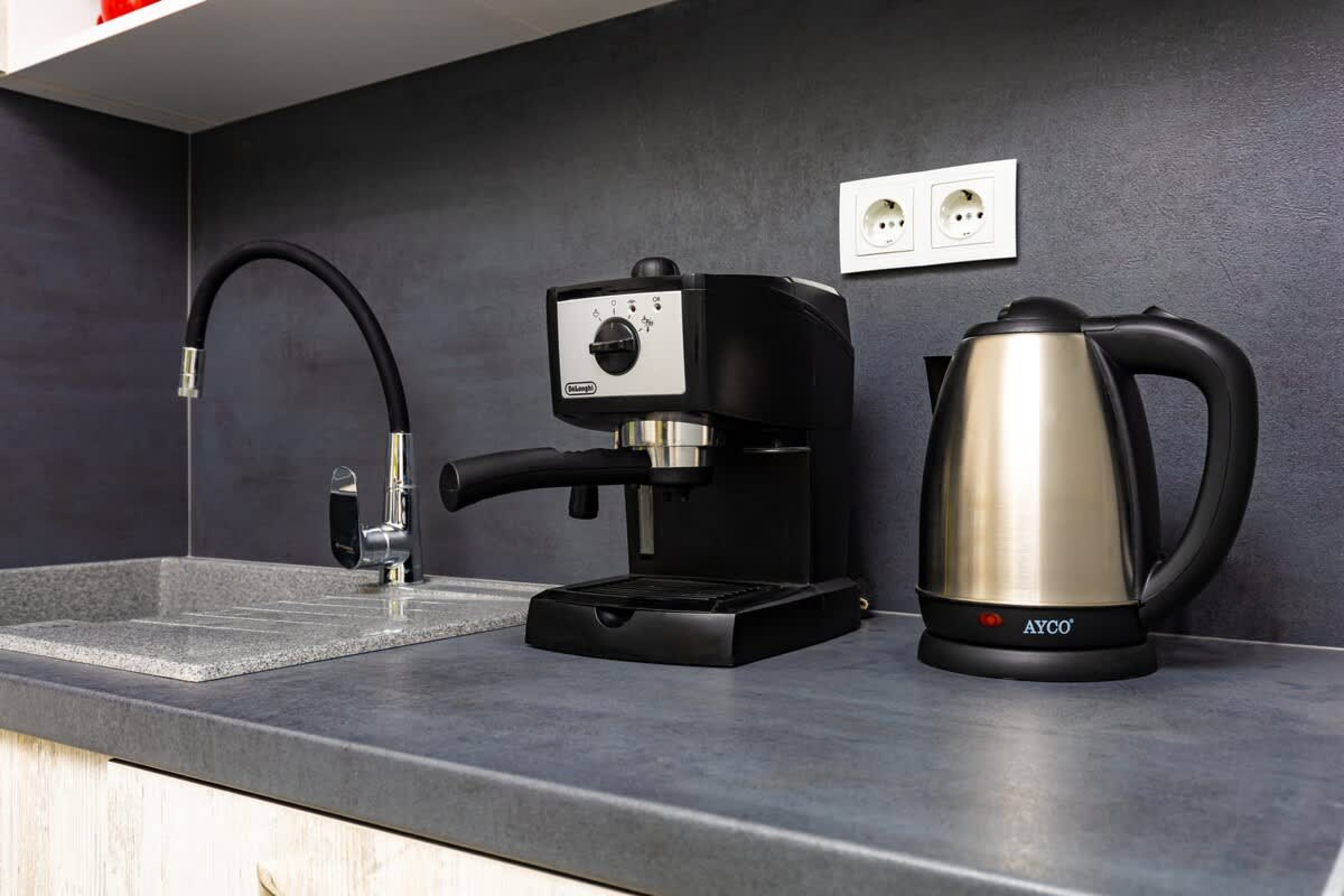 Scoutaround White Logo