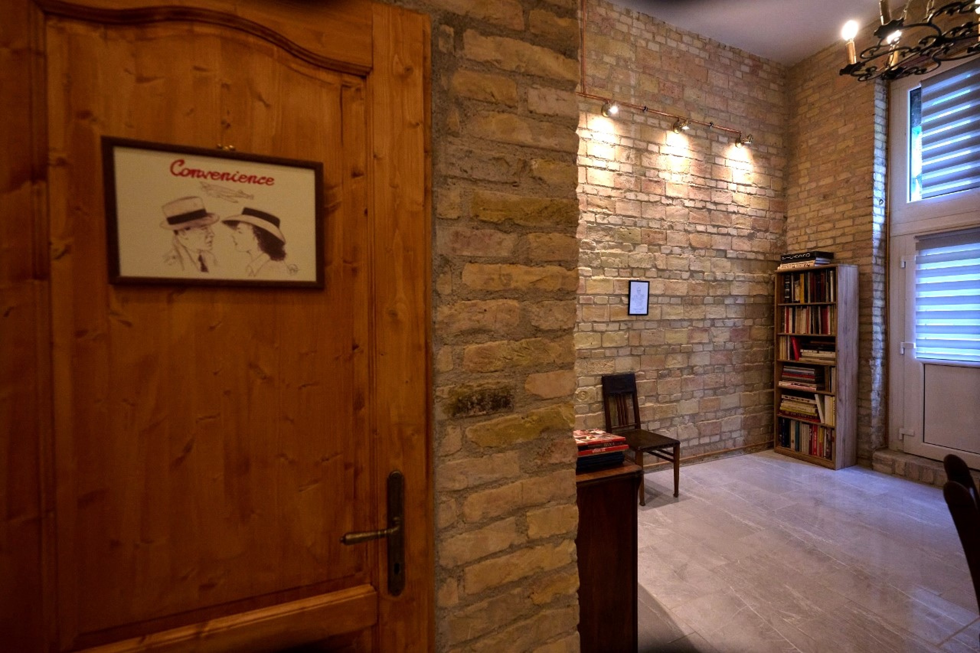 Scoutaround White Logo