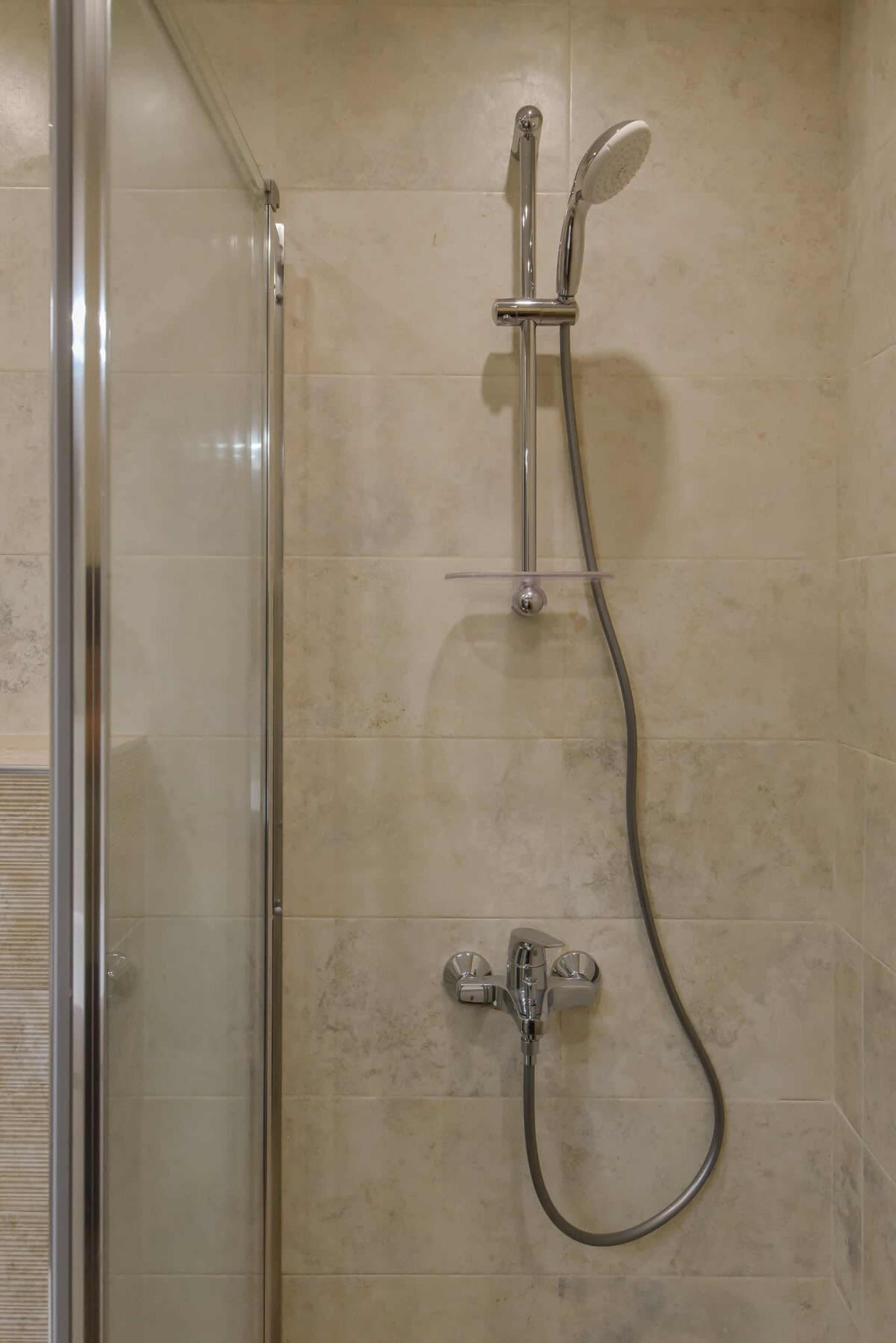 The Grunge Spot - Charming NEW 1-Bedroom - Photo 23