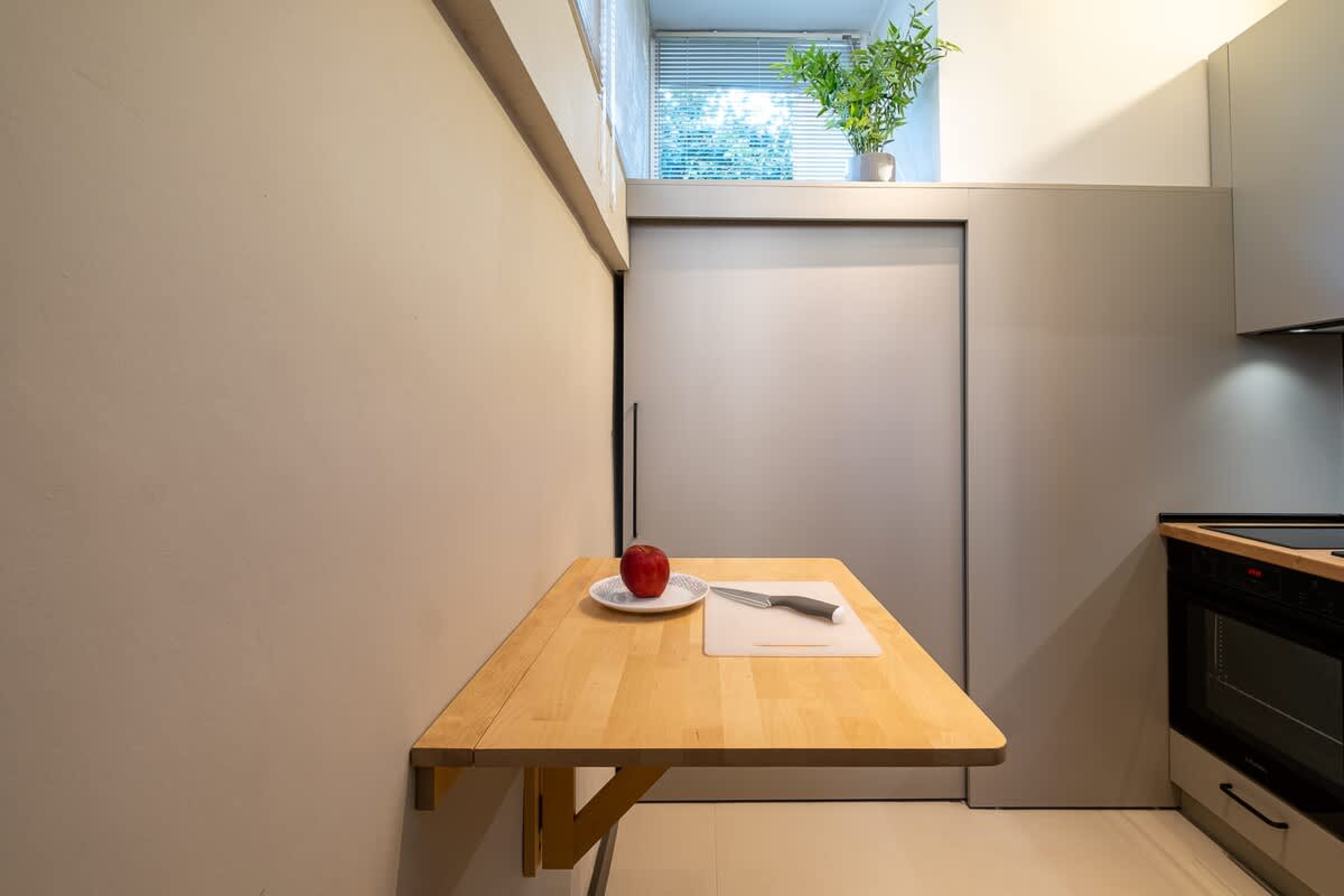 Scoutaround White Logo