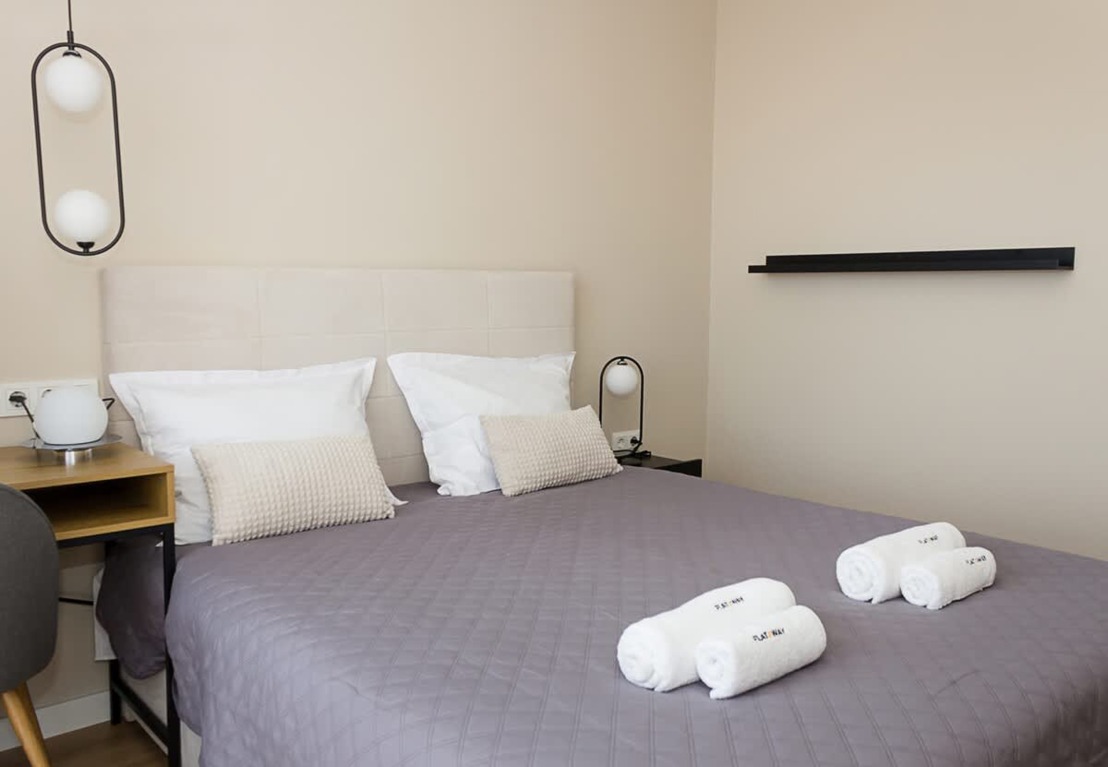 Scoutaround White Logo