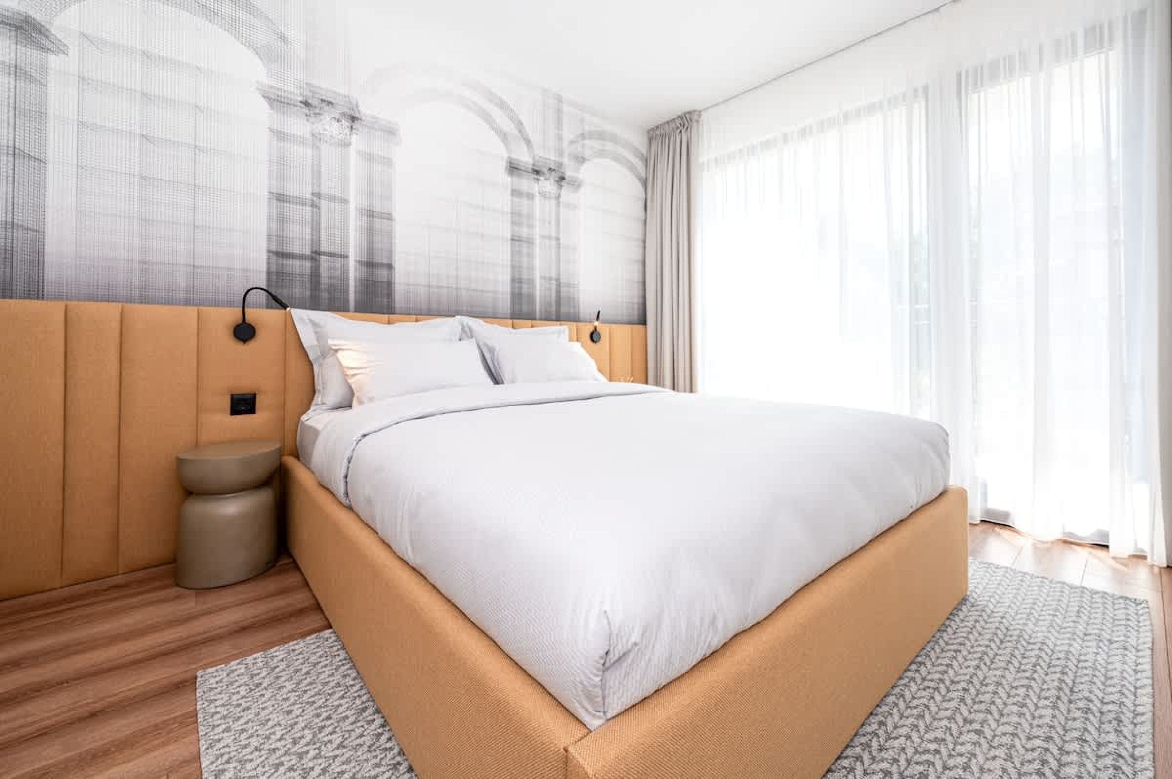 Scoutaround White Logo