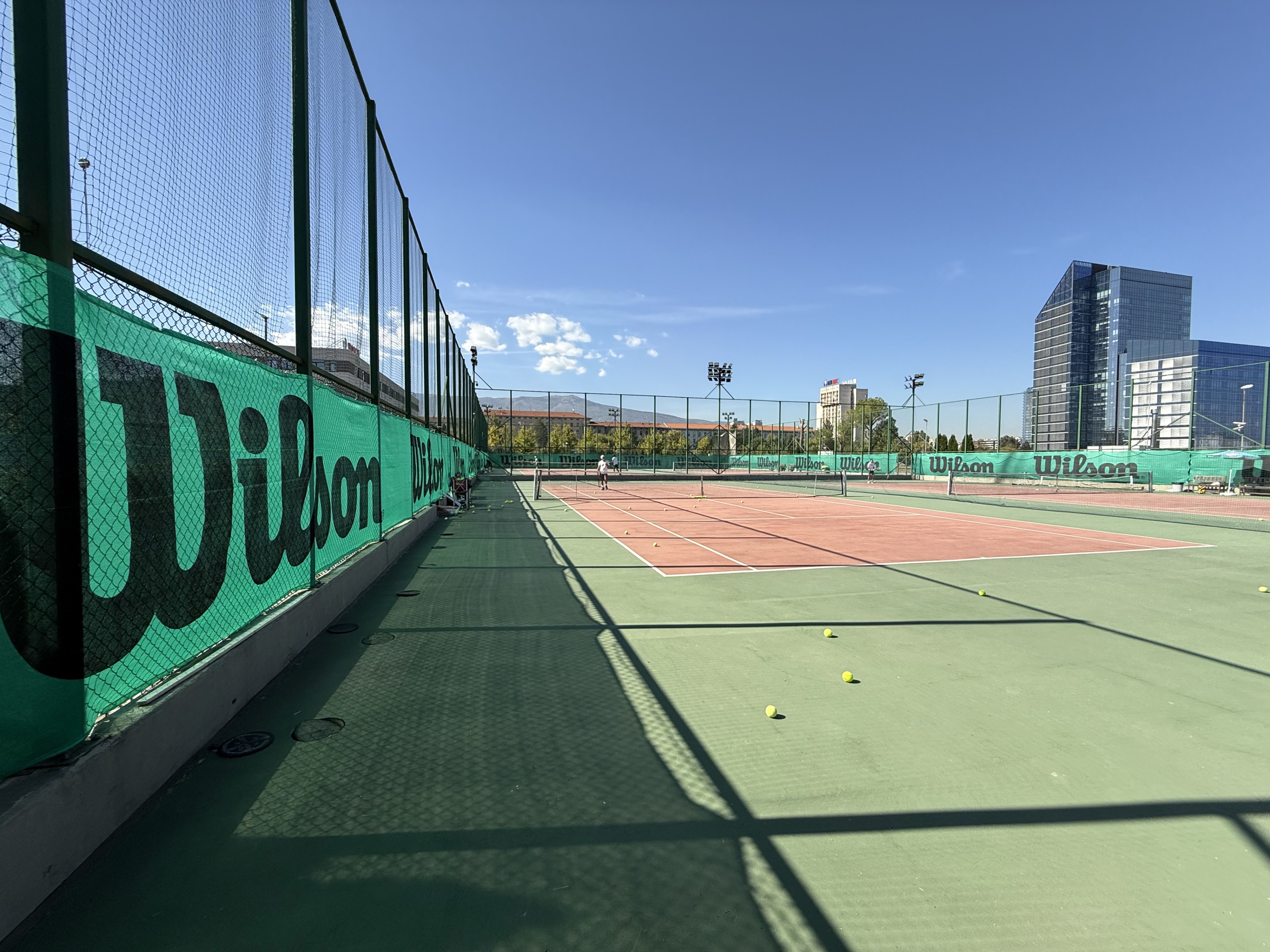 Scoutaround White Logo