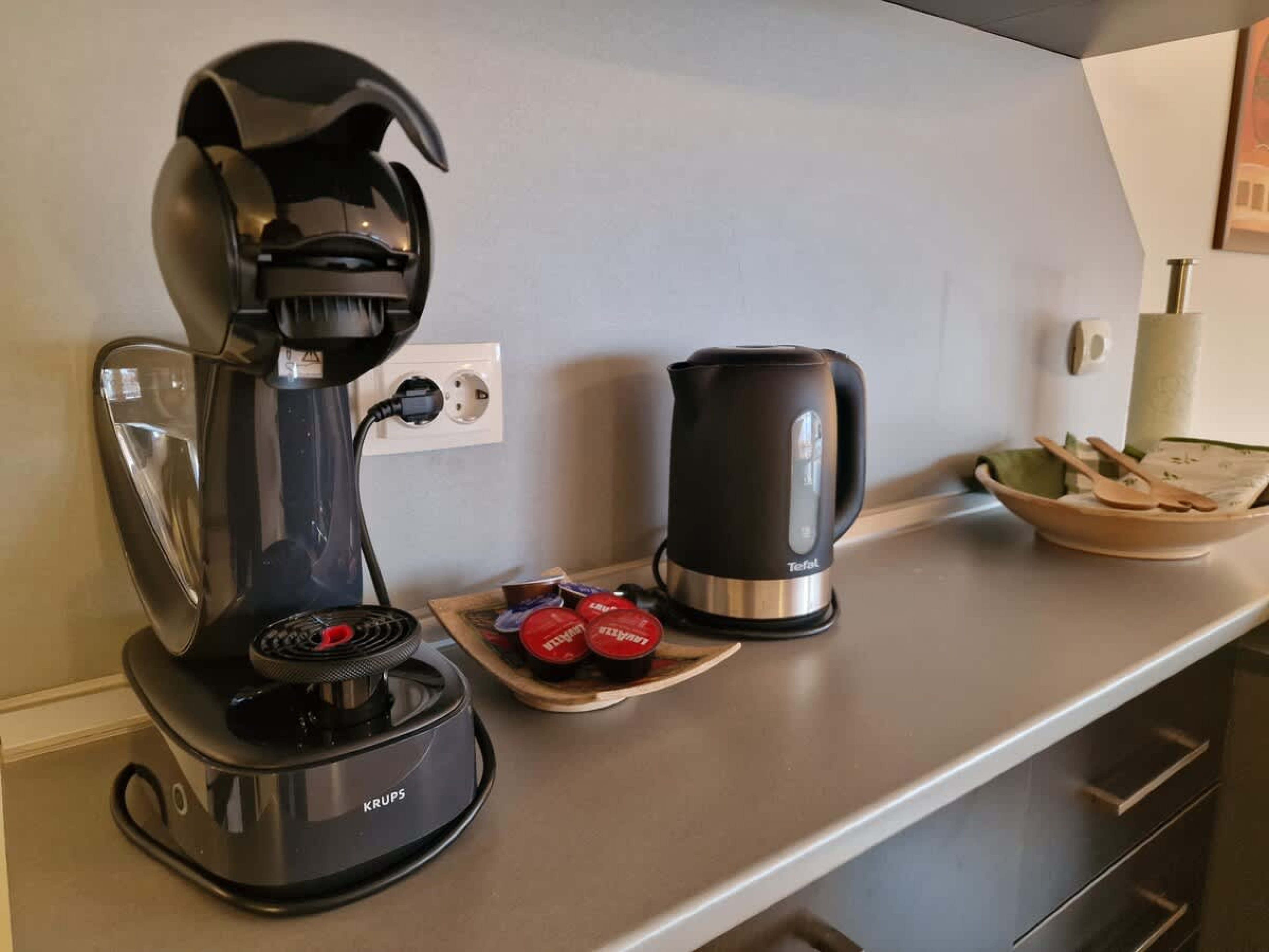 Scoutaround White Logo