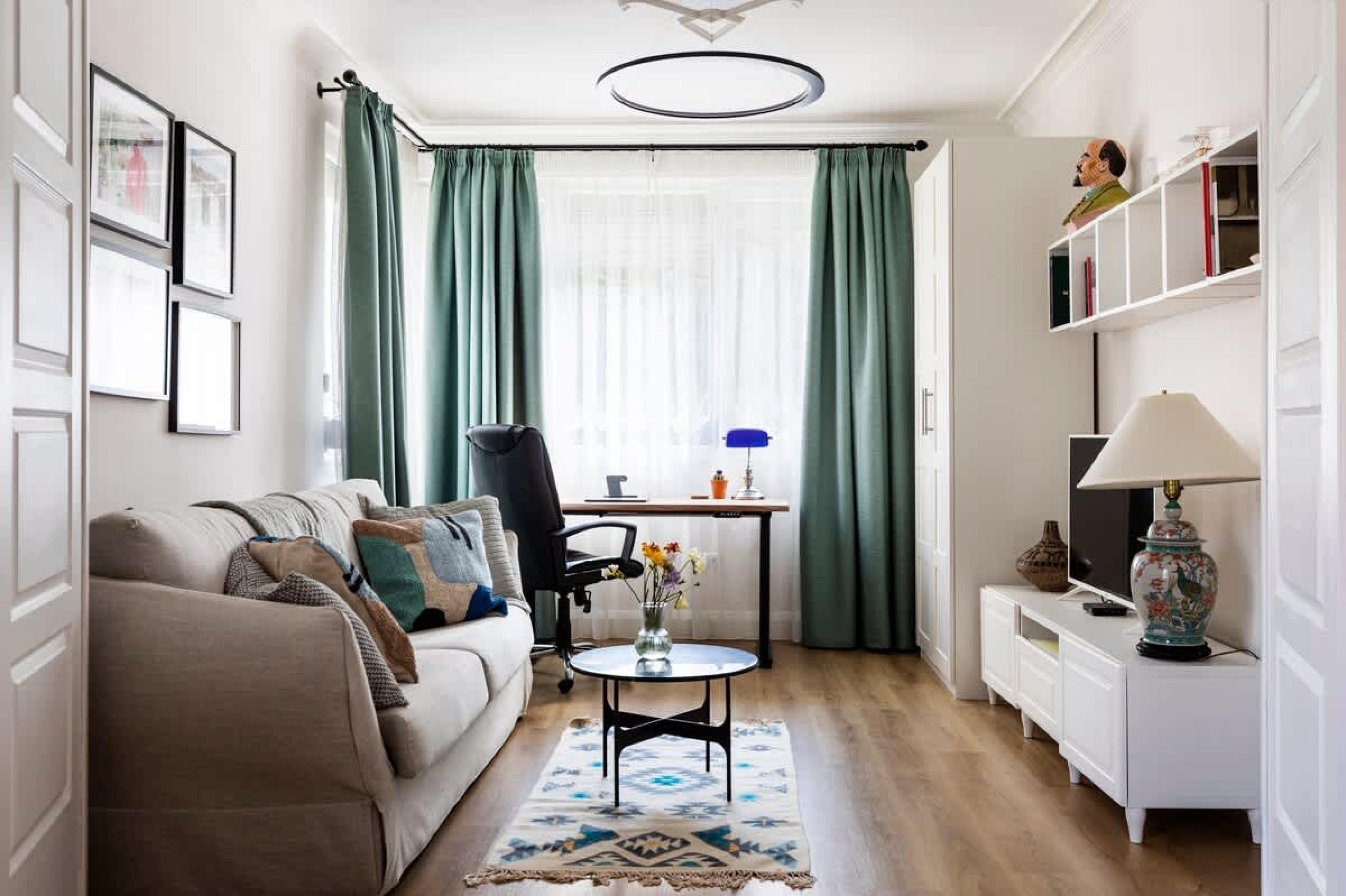 Scoutaround White Logo