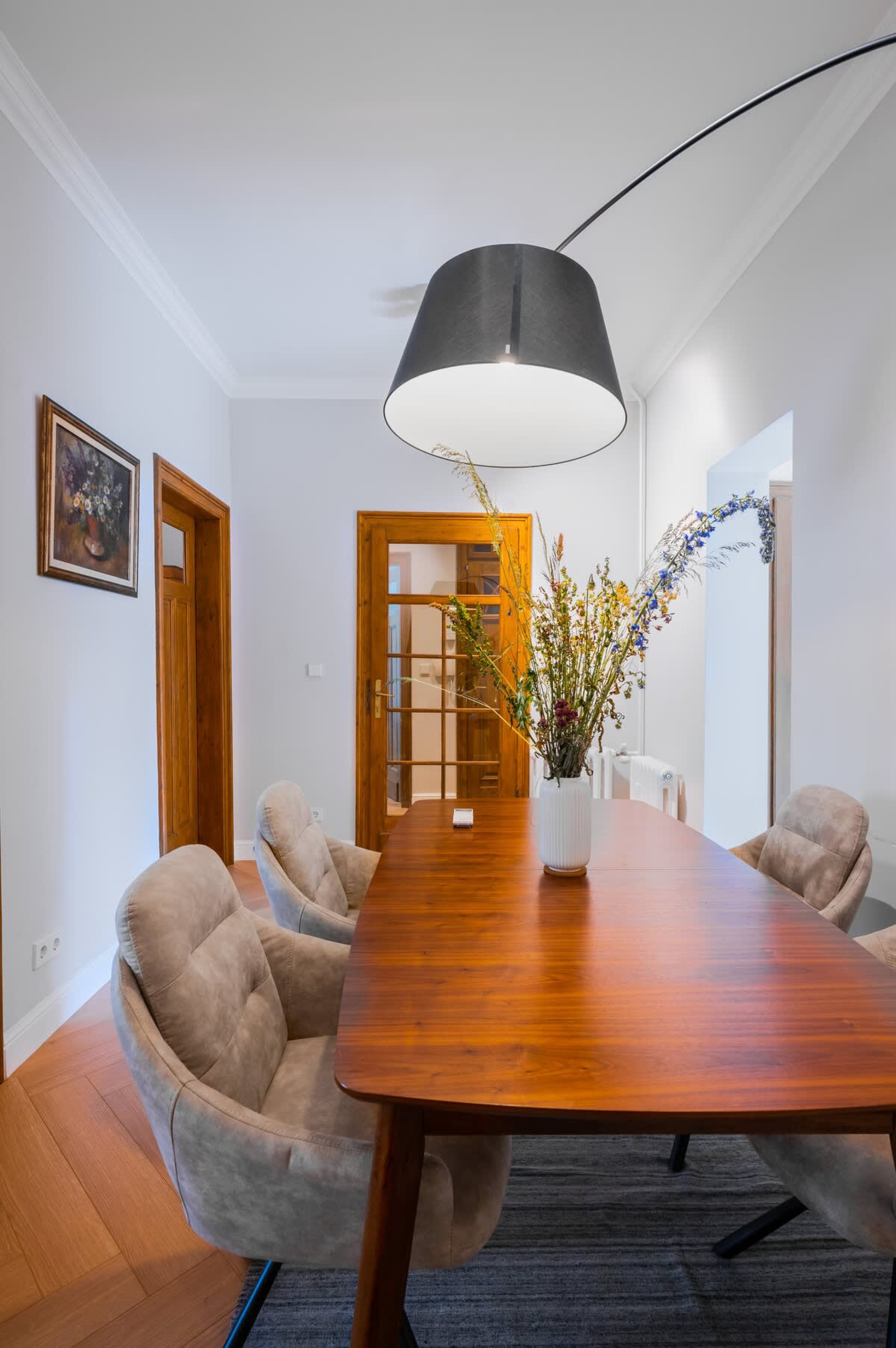 Scoutaround White Logo