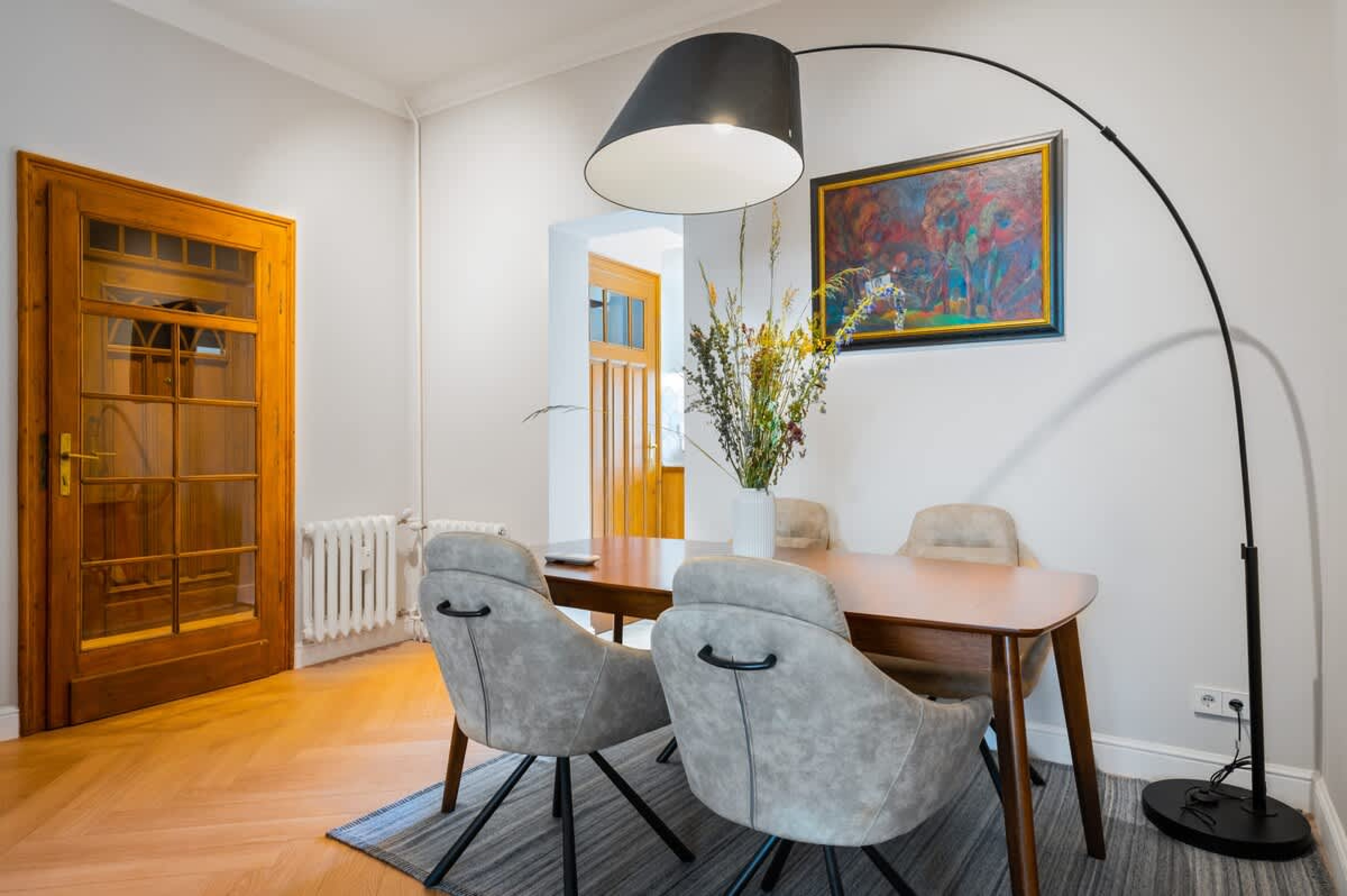 Scoutaround White Logo