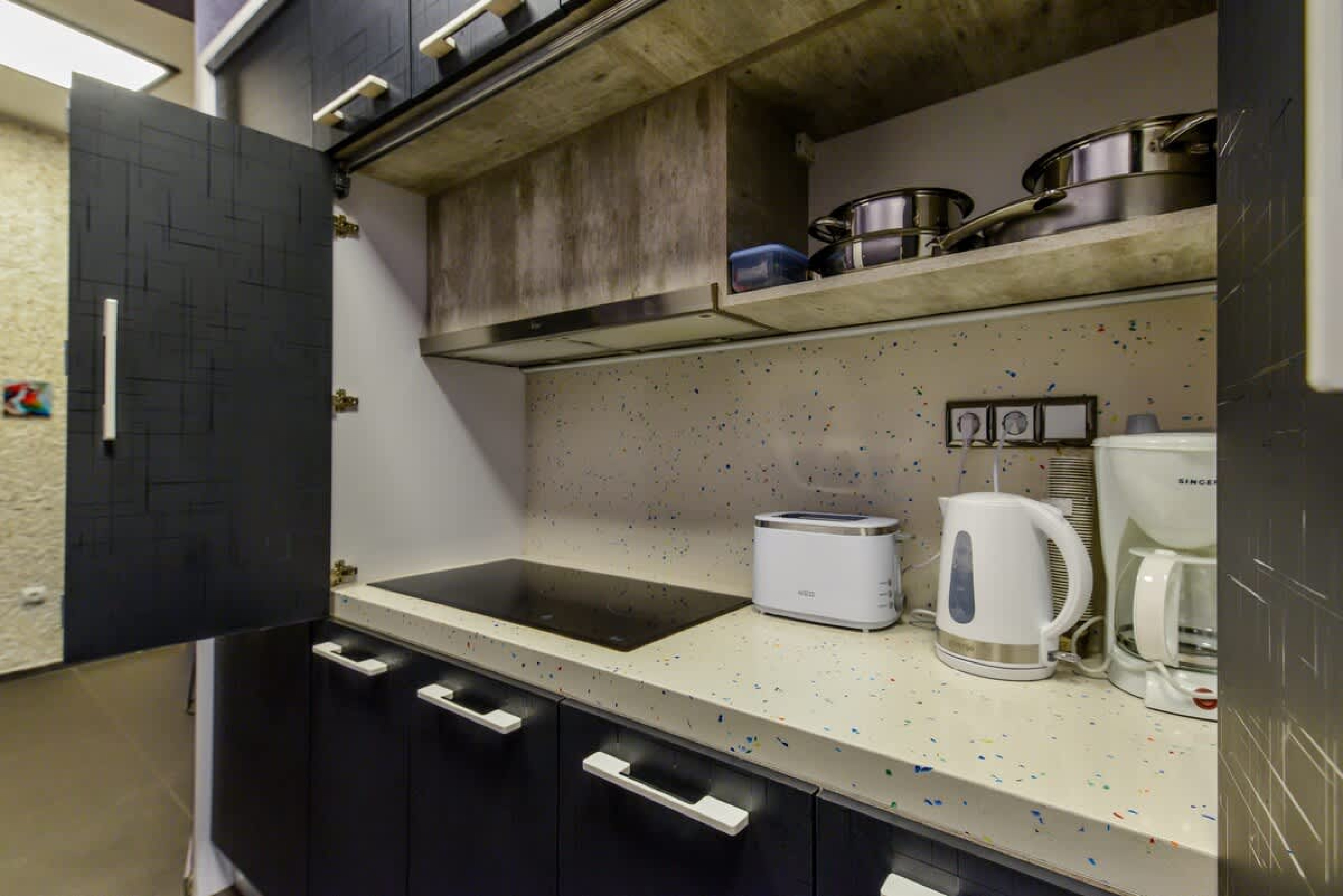 Scoutaround White Logo