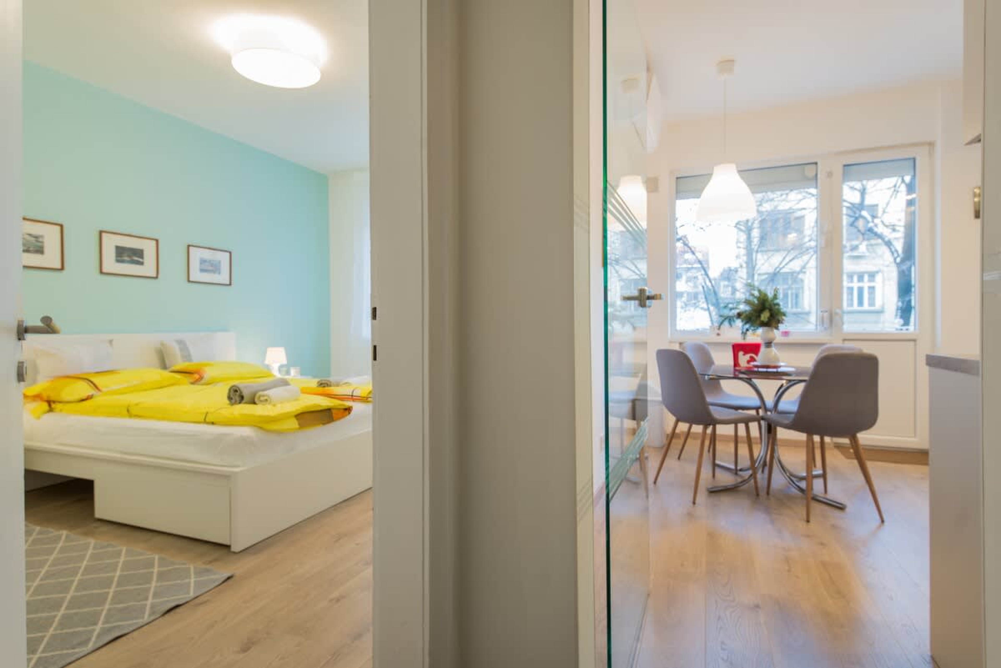 Scoutaround White Logo