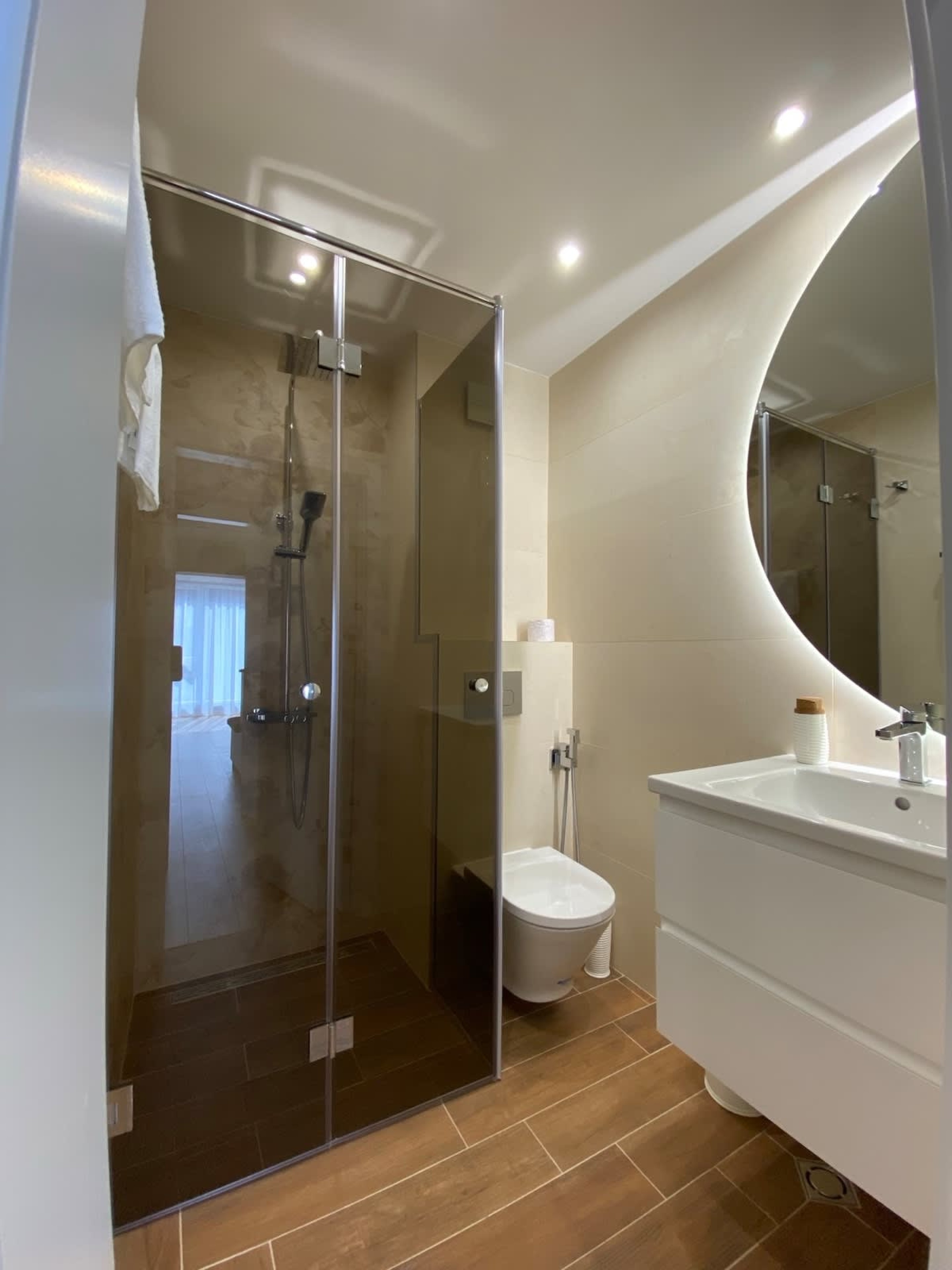 Scoutaround White Logo