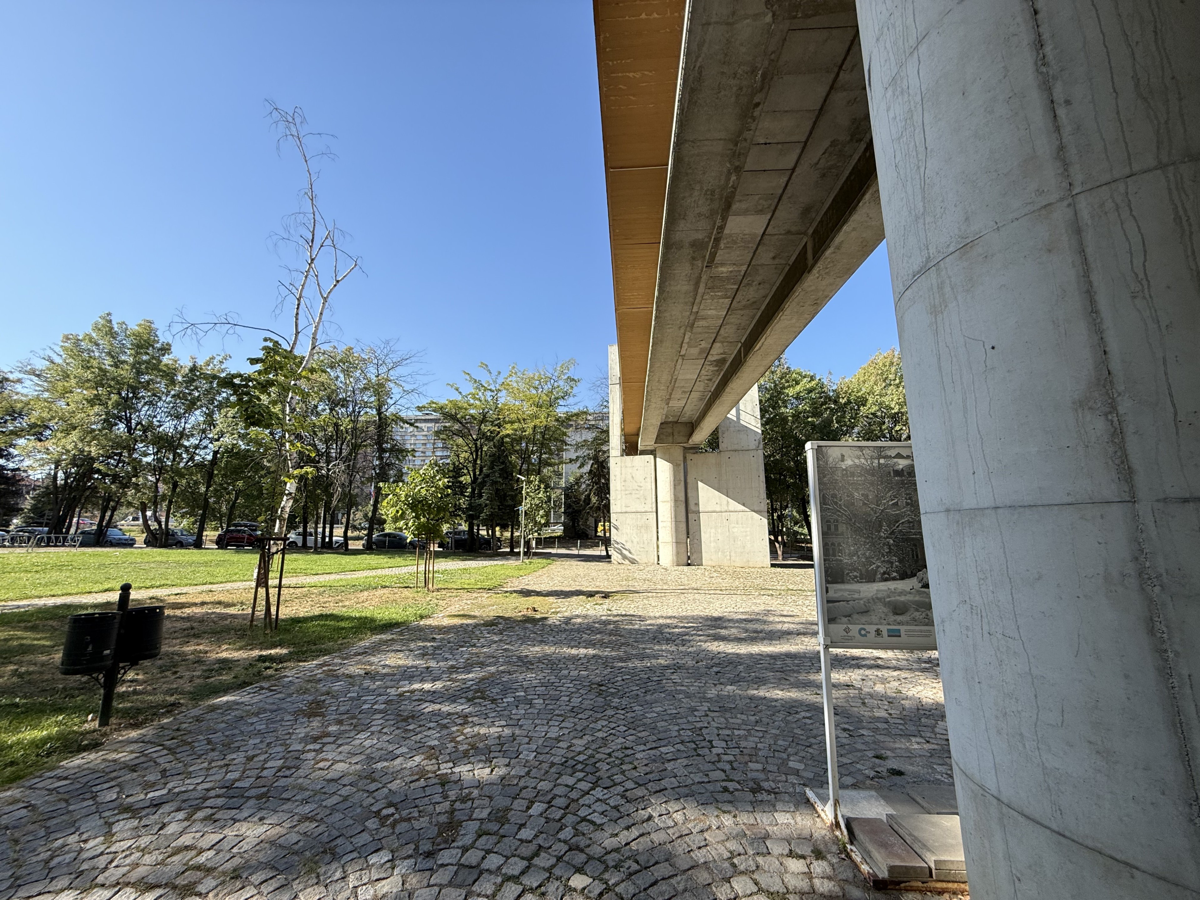 Scoutaround White Logo