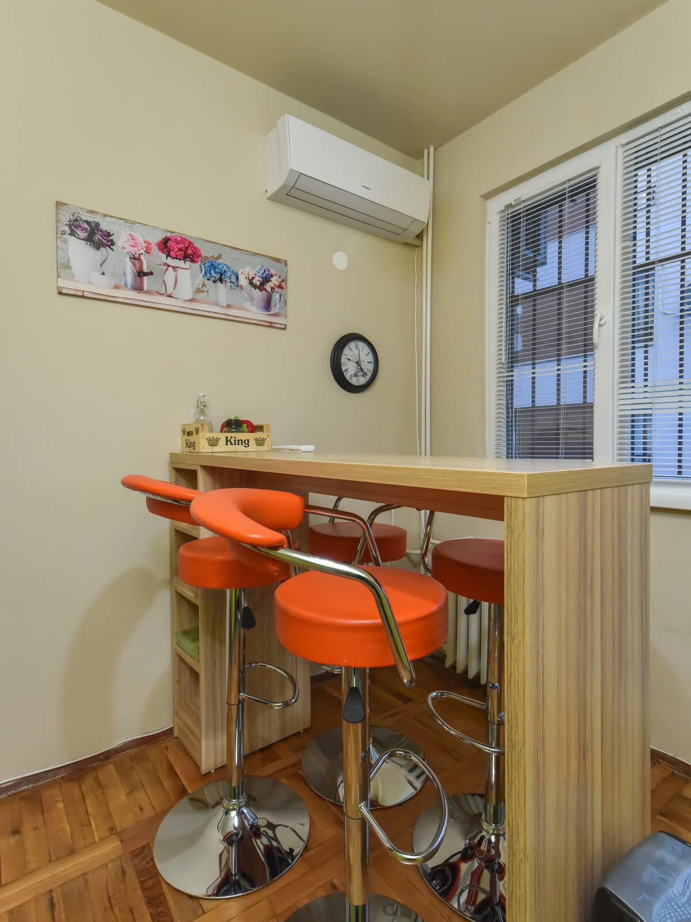 Scoutaround White Logo