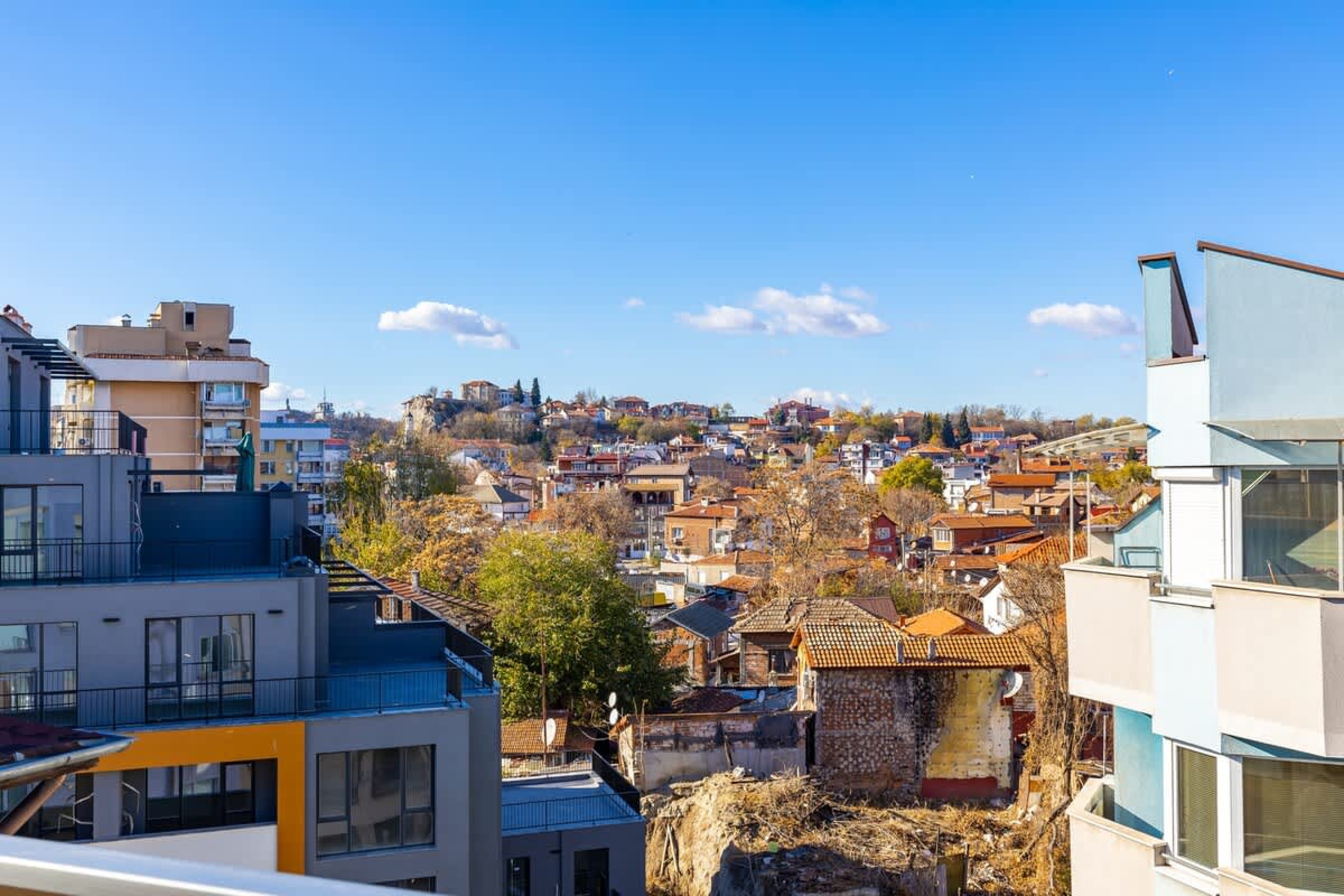 Scoutaround White Logo