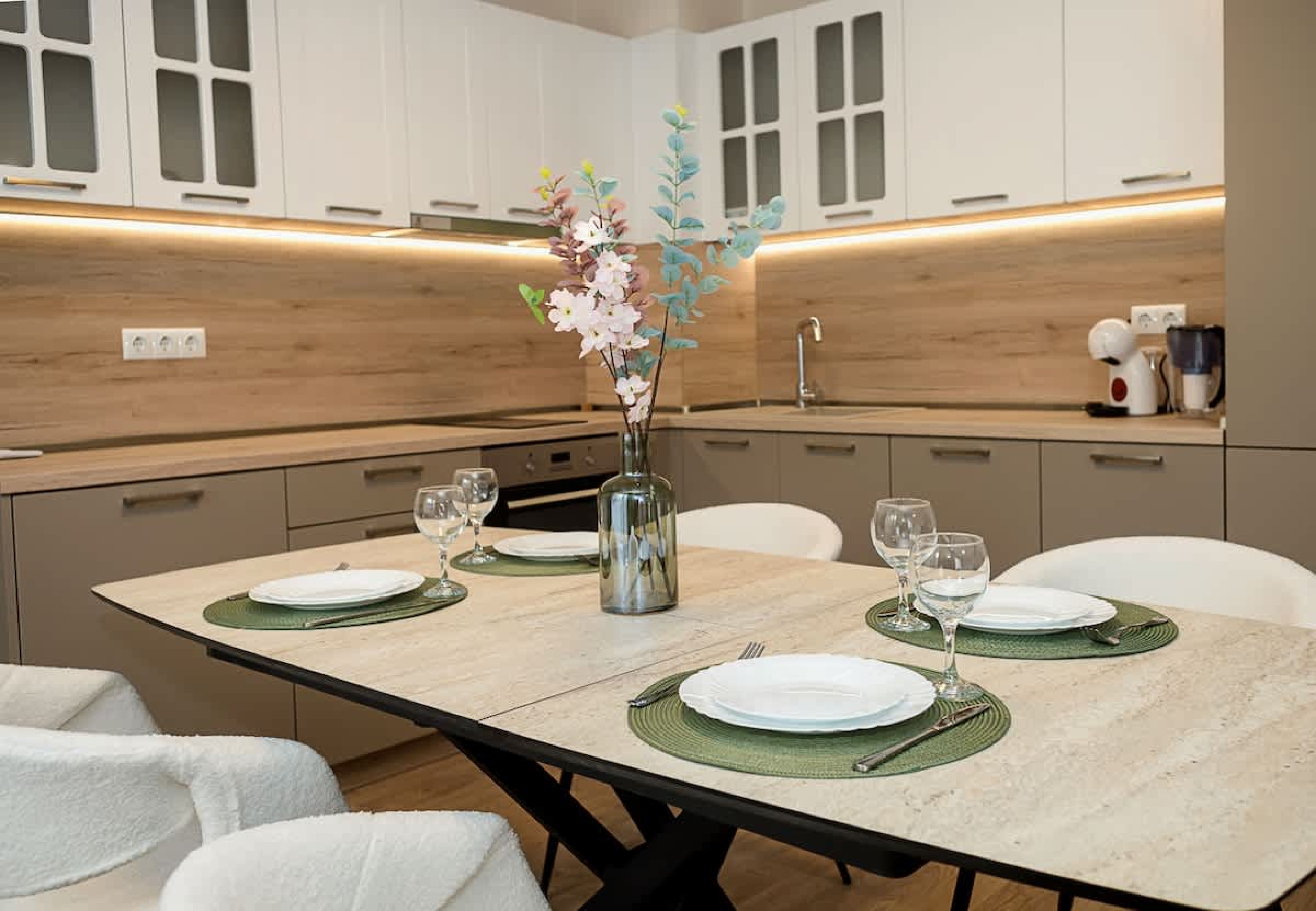 Scoutaround White Logo