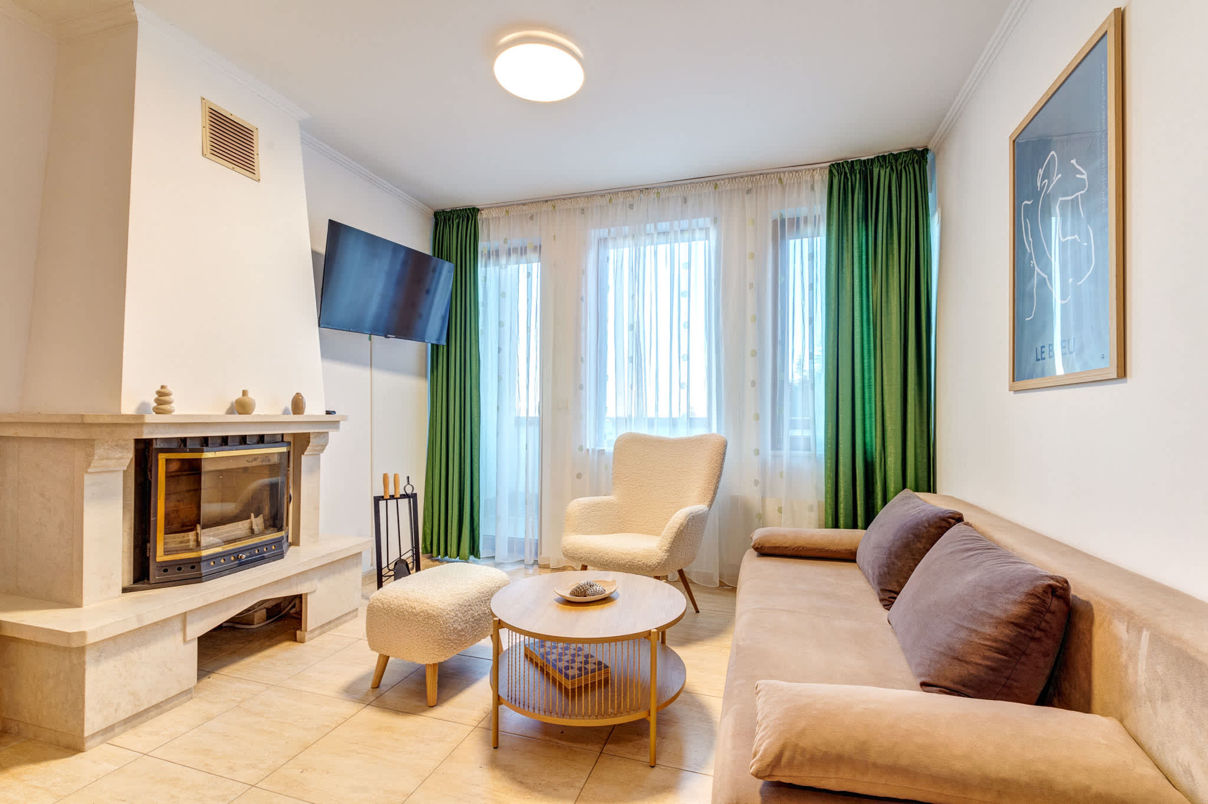 Scoutaround White Logo