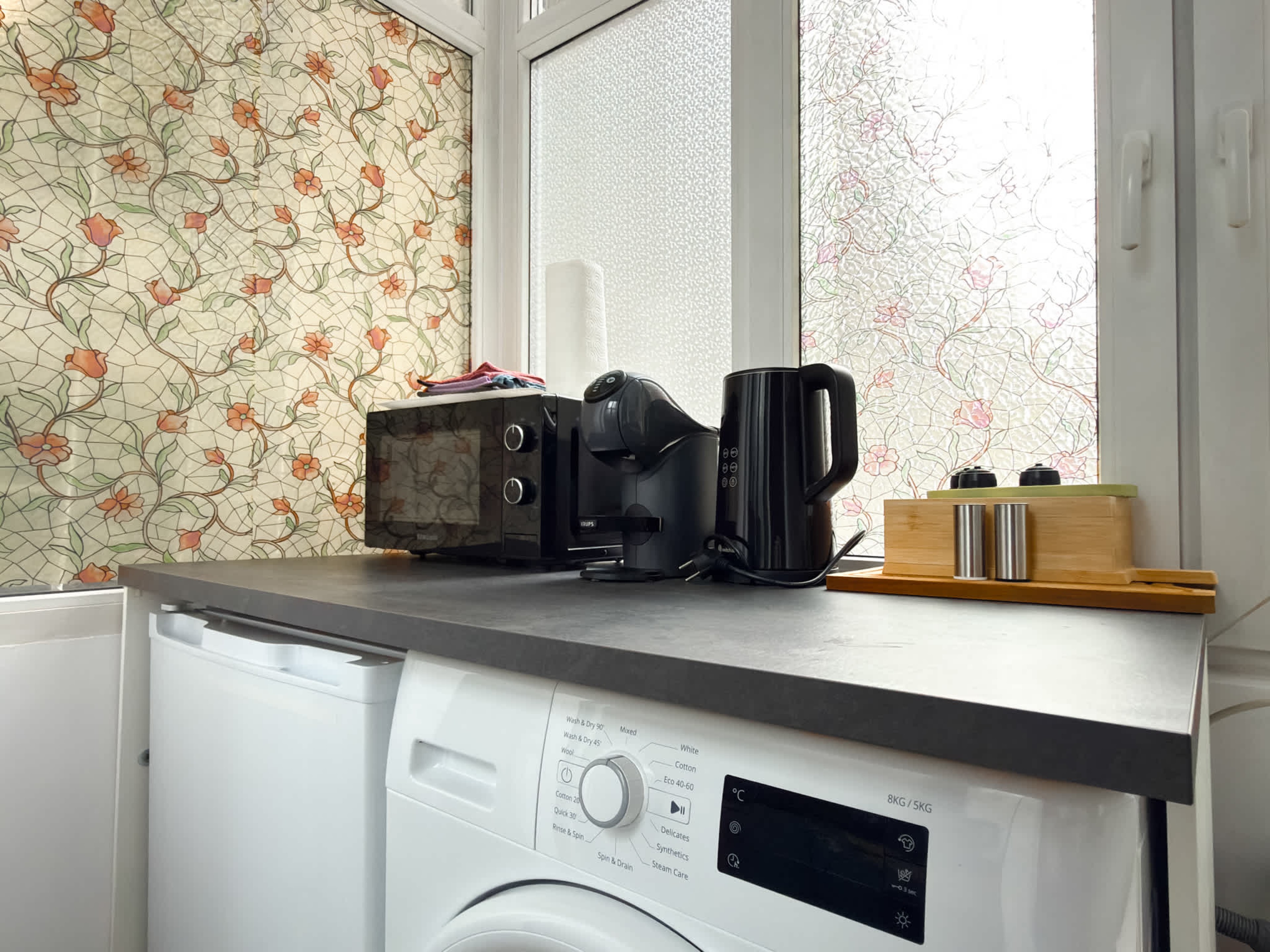 Cozy Central 1BD Apartment - Photo 8