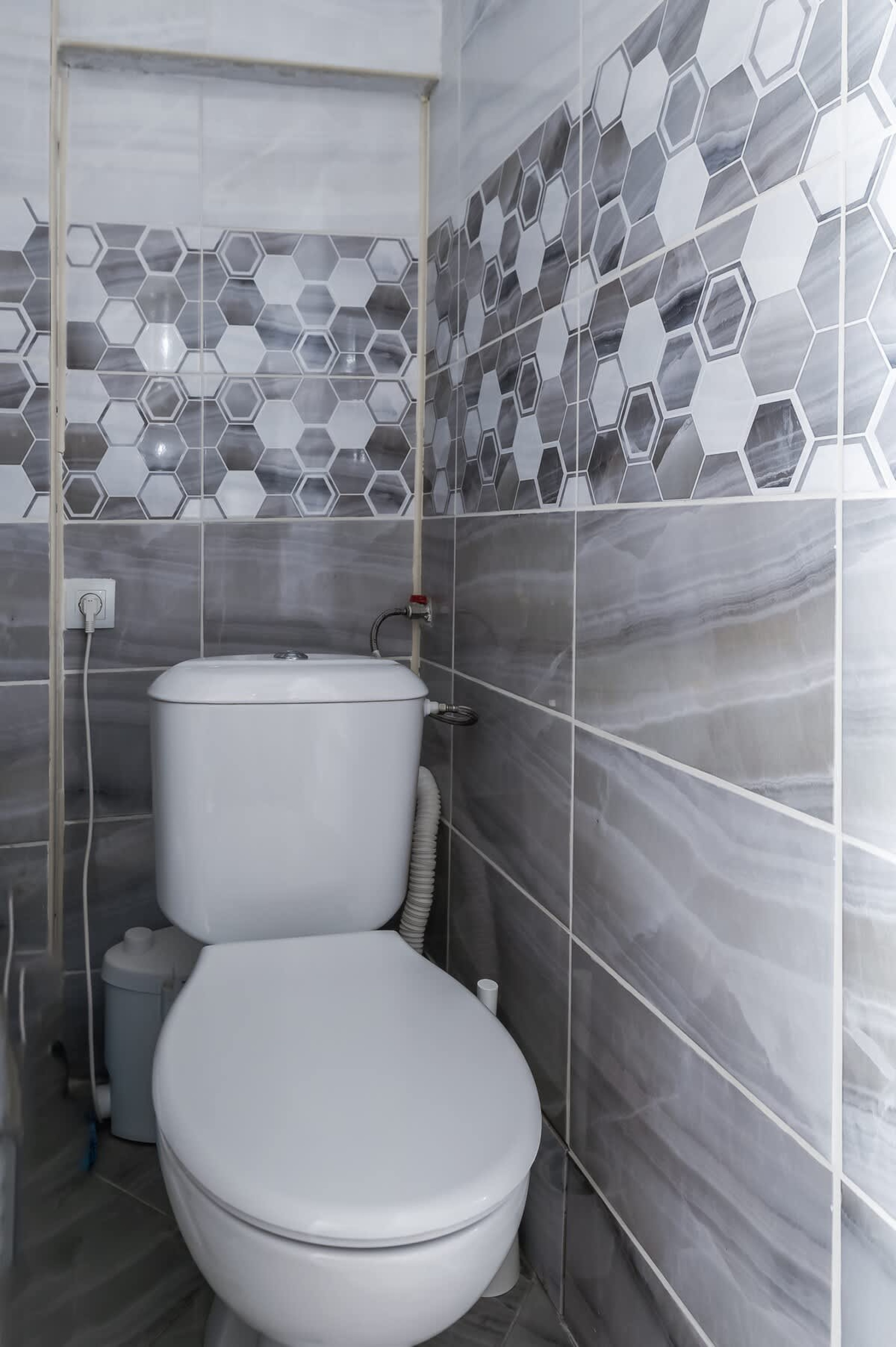 Scoutaround White Logo