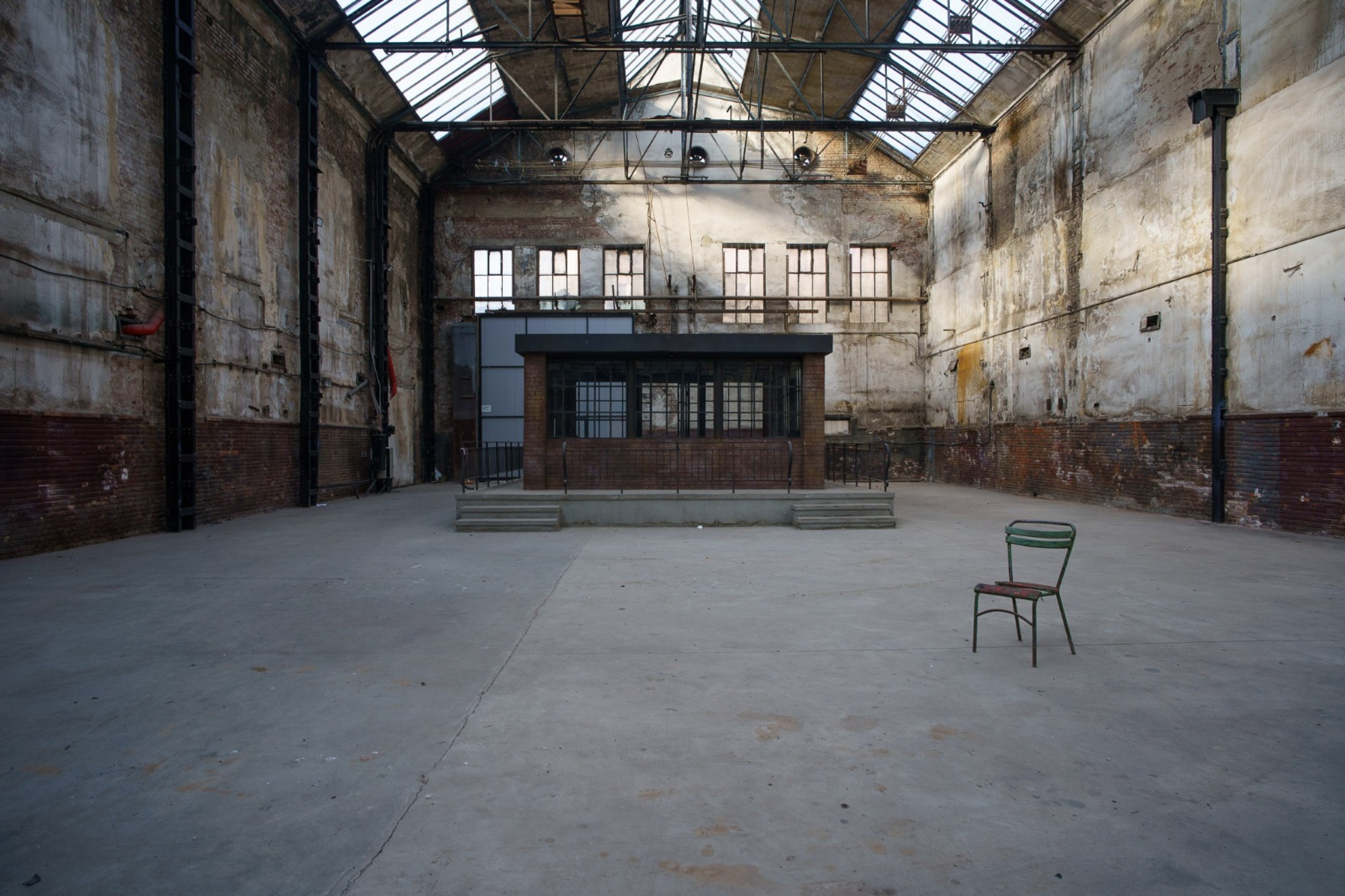 Scoutaround White Logo