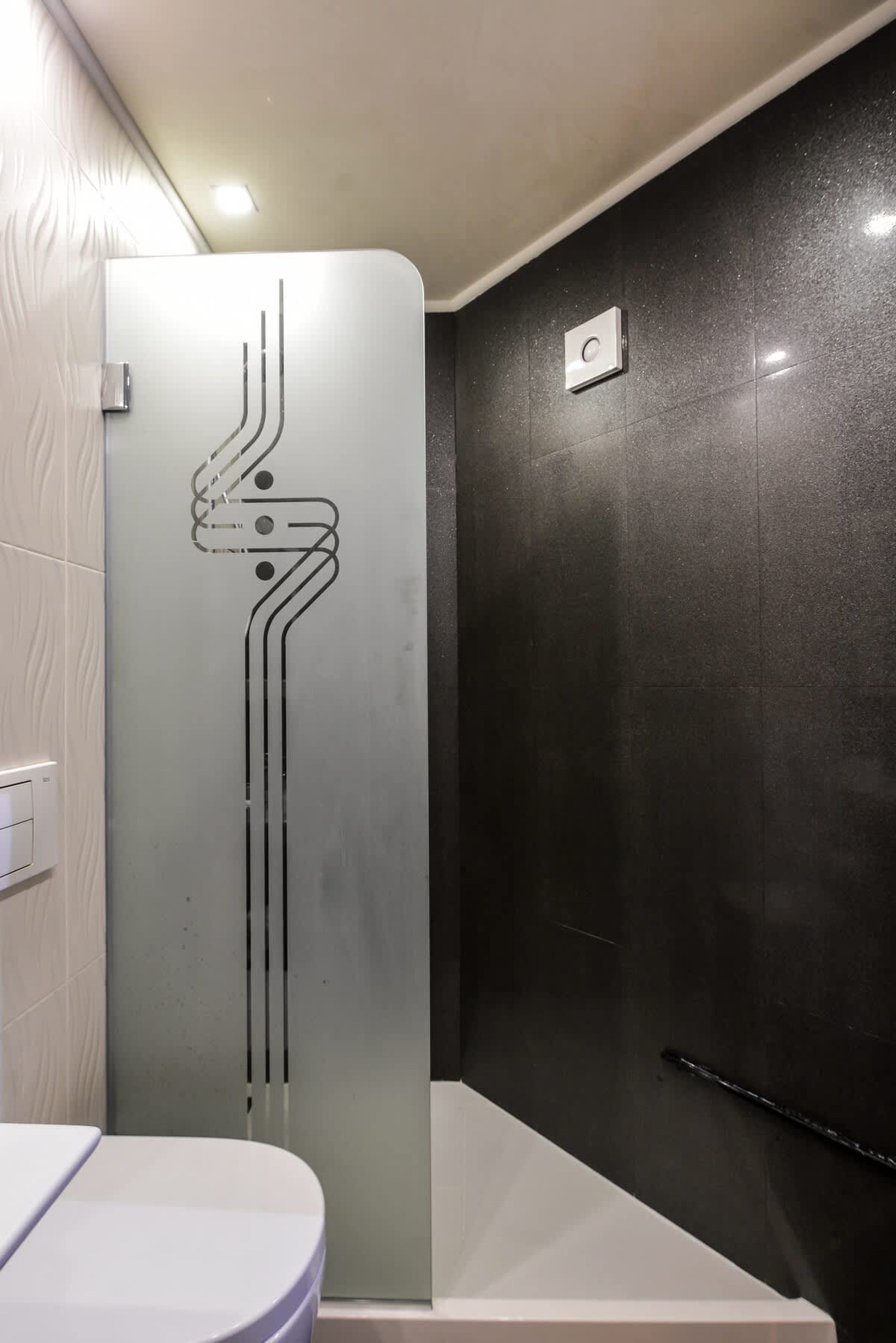 Scoutaround White Logo