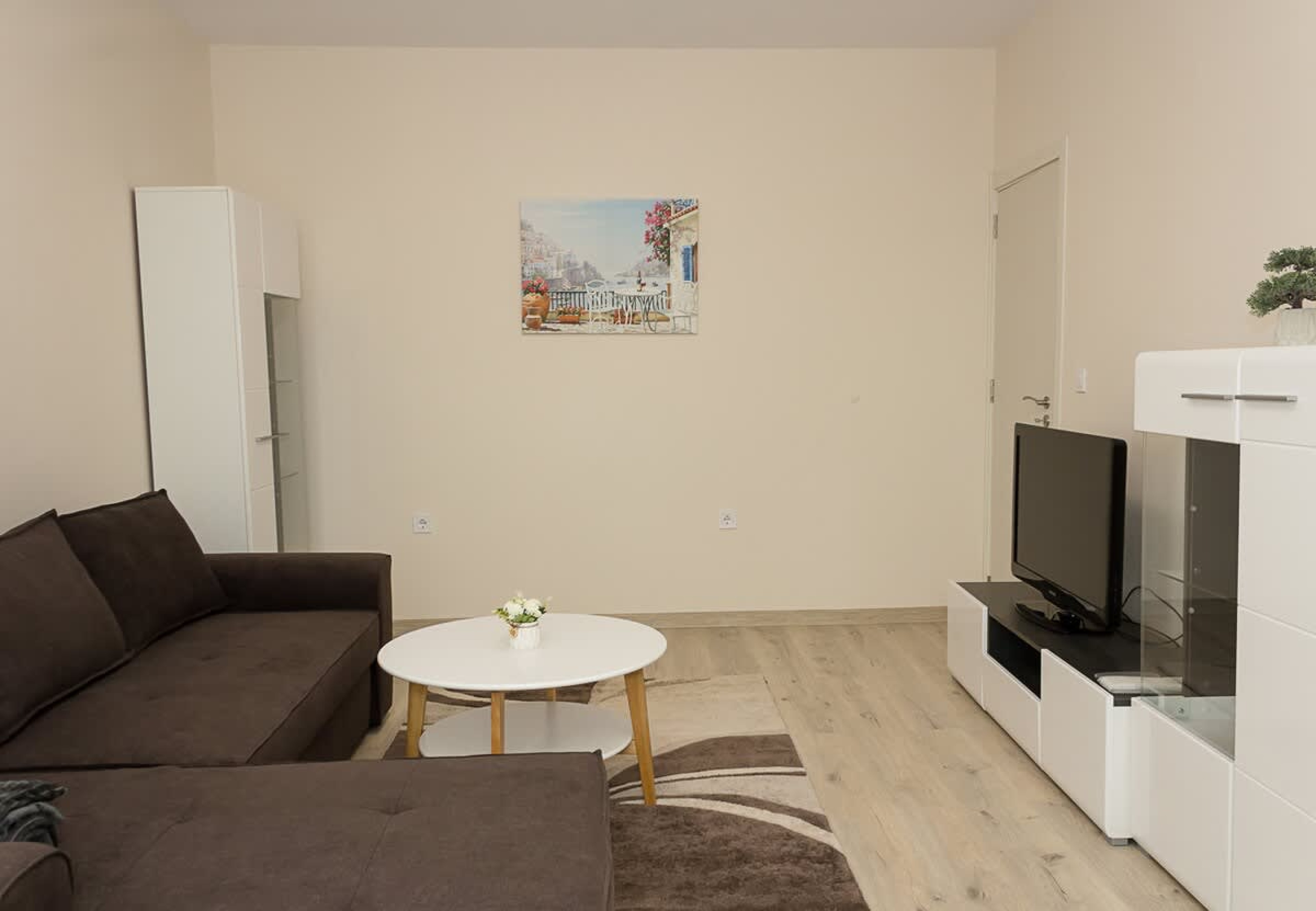 Varna Center 2BD Flat  Style &amp; Comfort - Photo 9