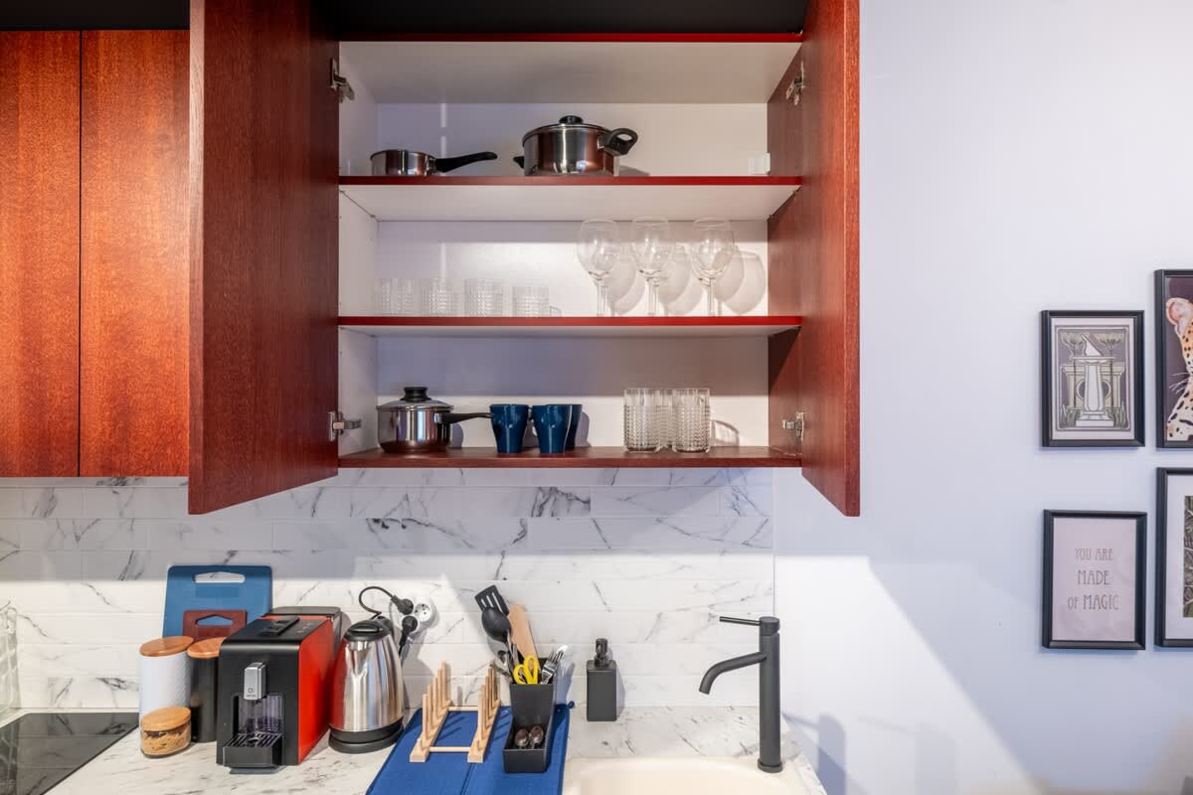 Scoutaround White Logo