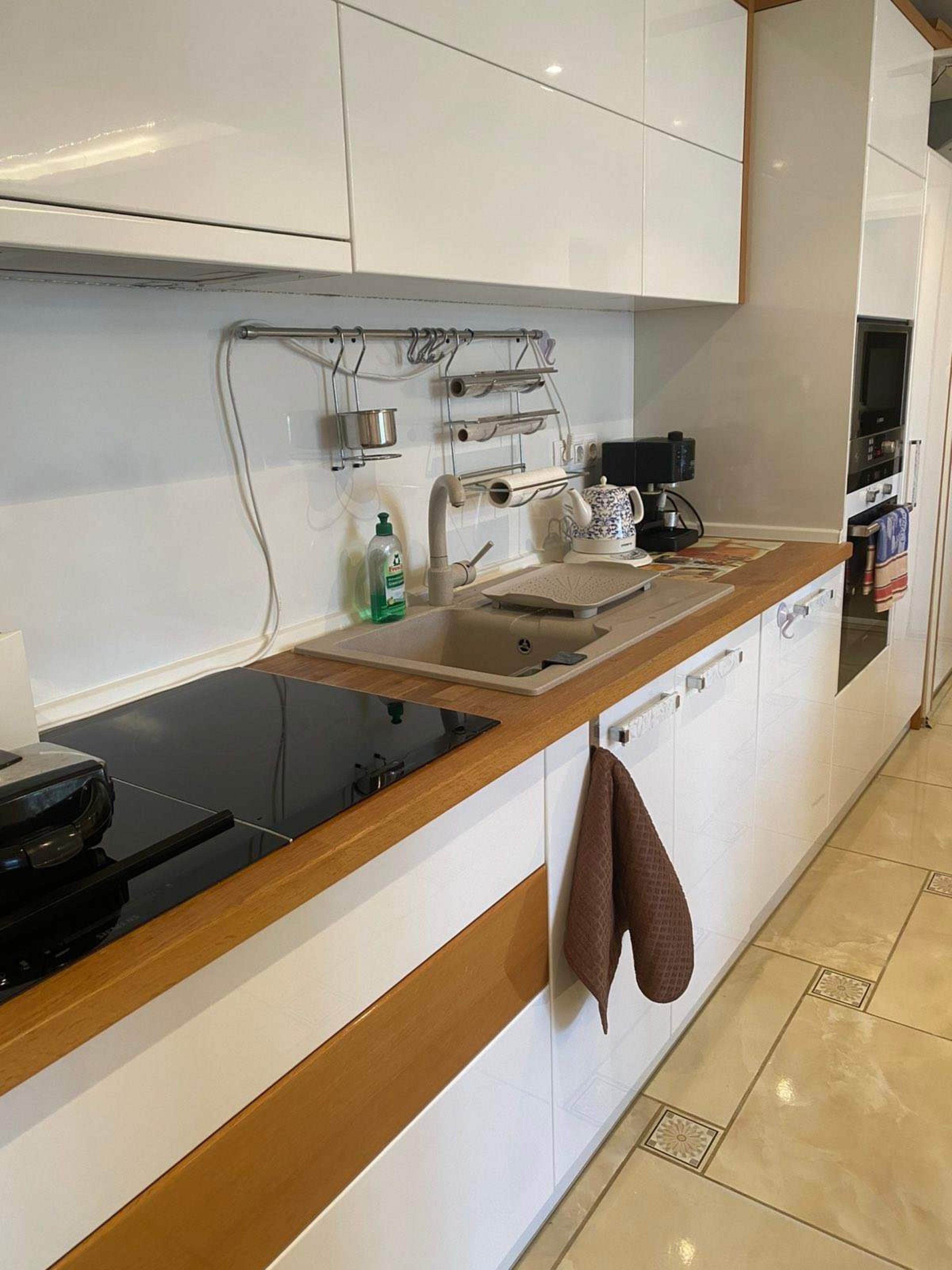 Scoutaround White Logo