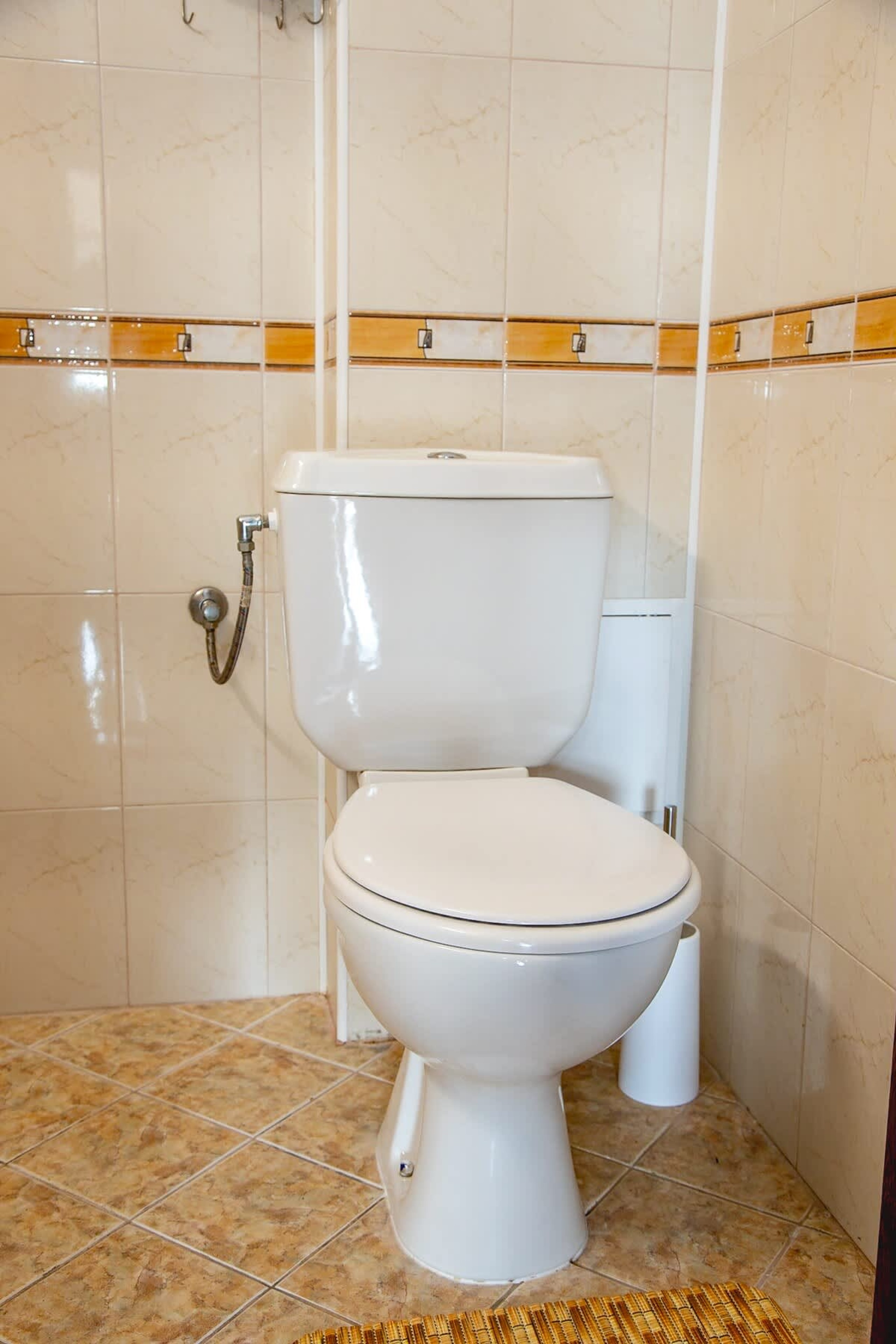 Scoutaround White Logo