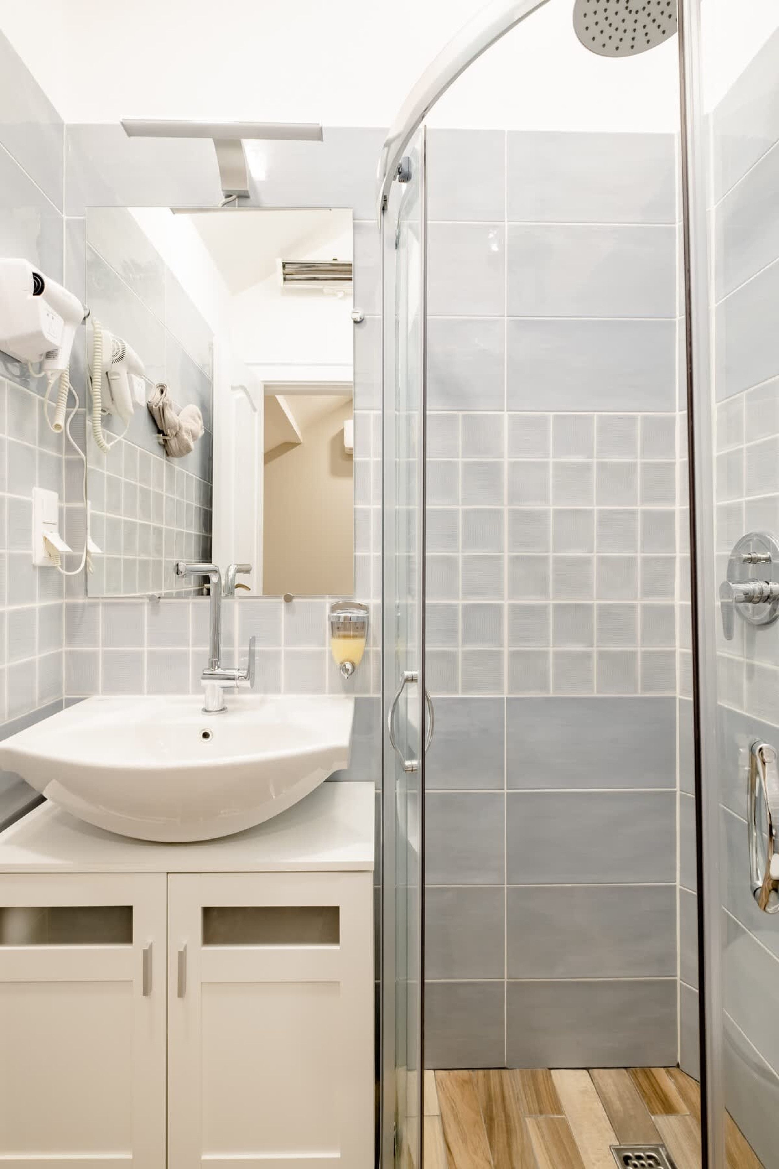 Lofty - 1 bedroom apartment in the heart of Sofia - Photo 15