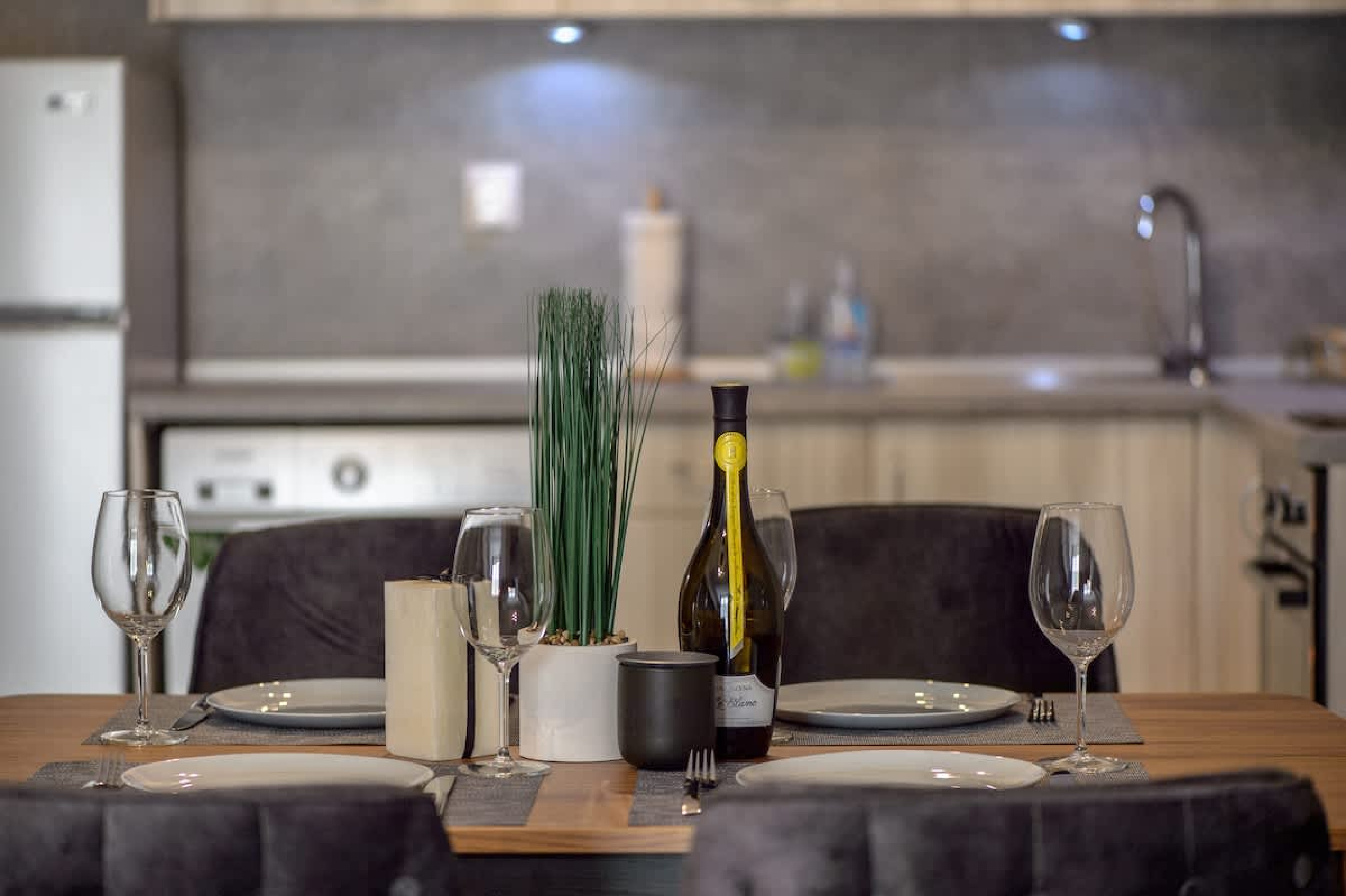 Scoutaround White Logo