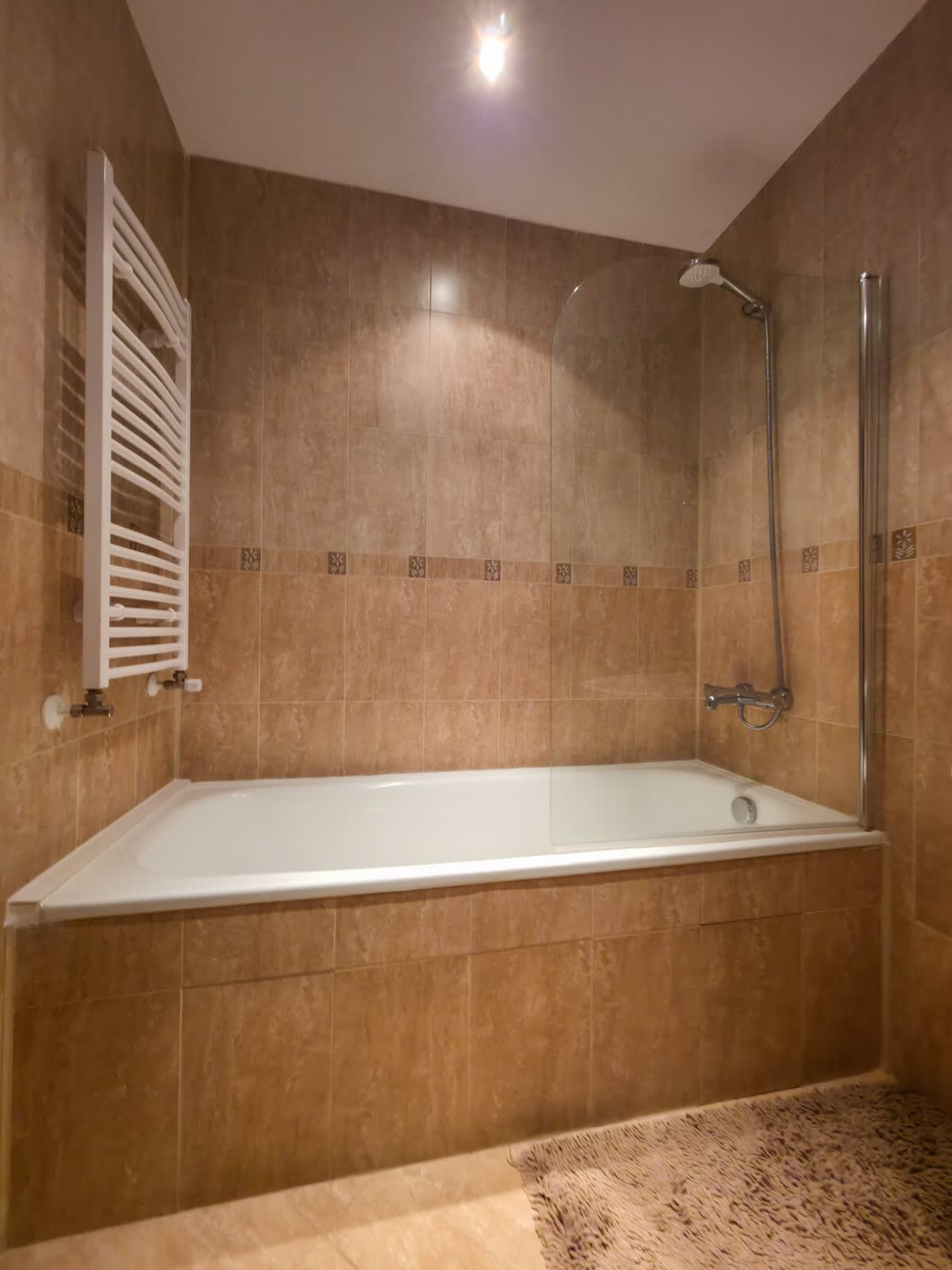 Scoutaround White Logo