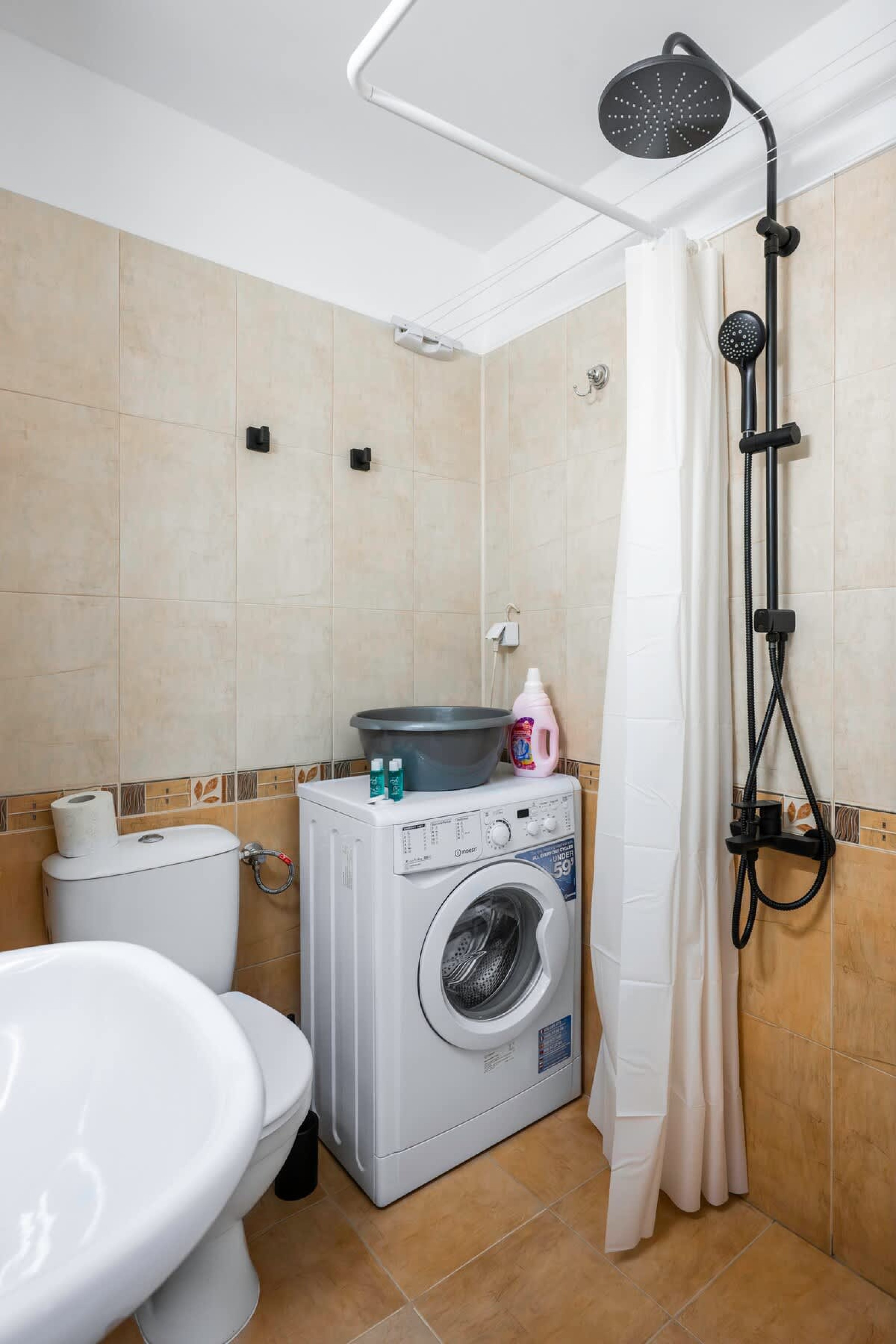 Scoutaround White Logo