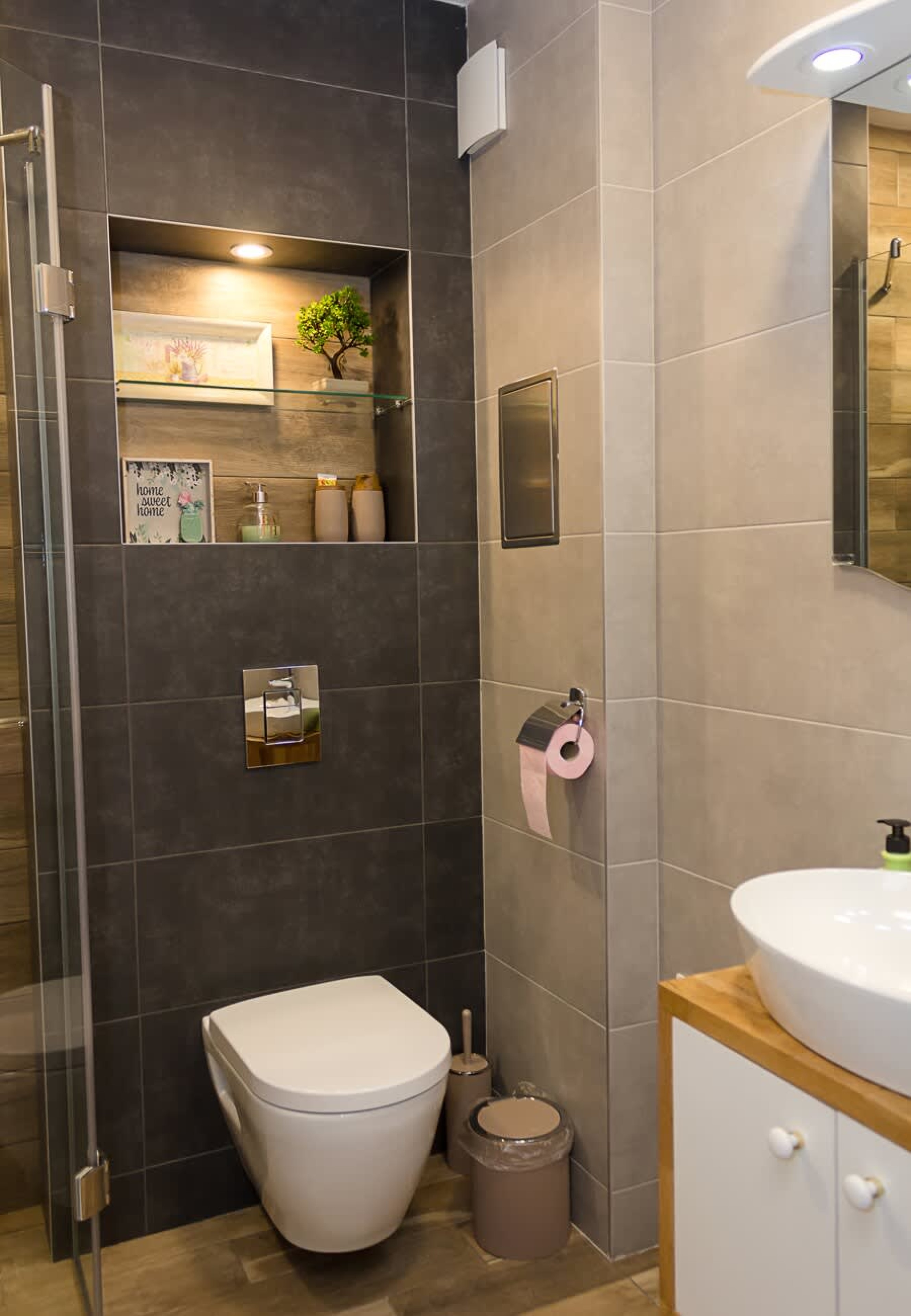 Scoutaround White Logo