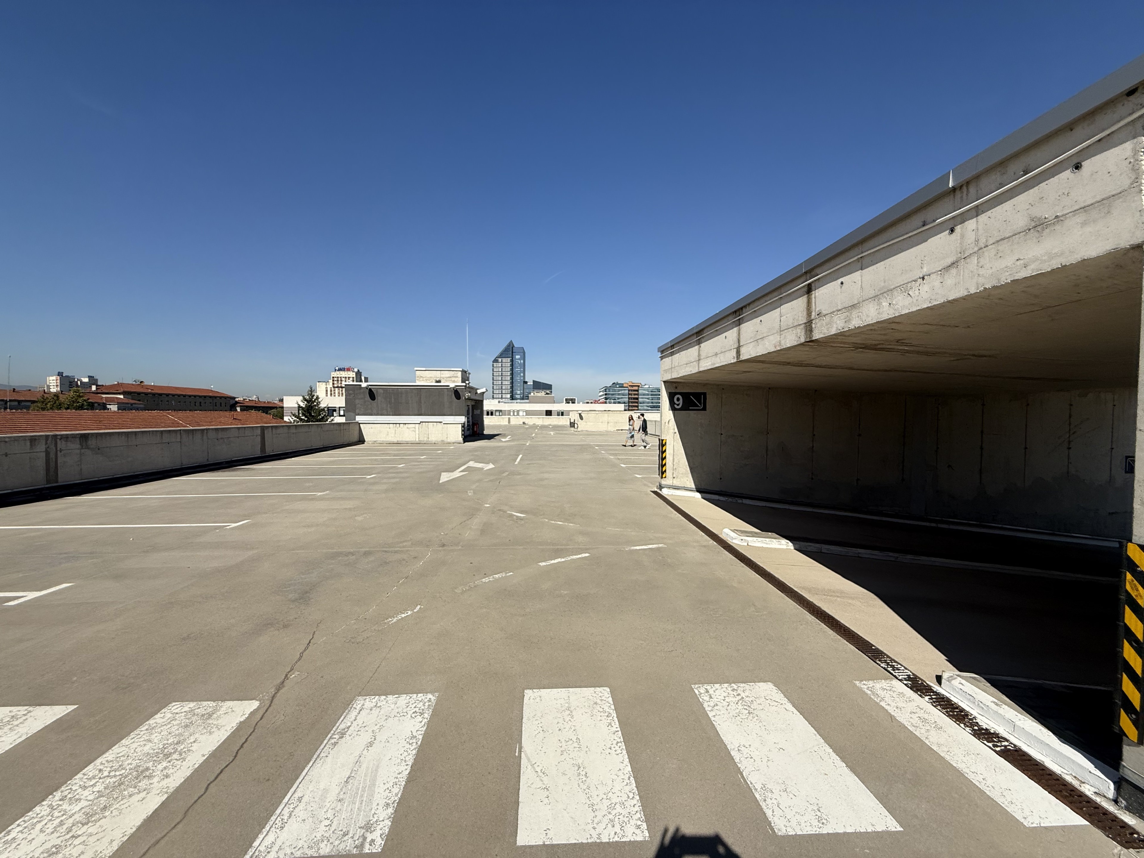 Scoutaround White Logo