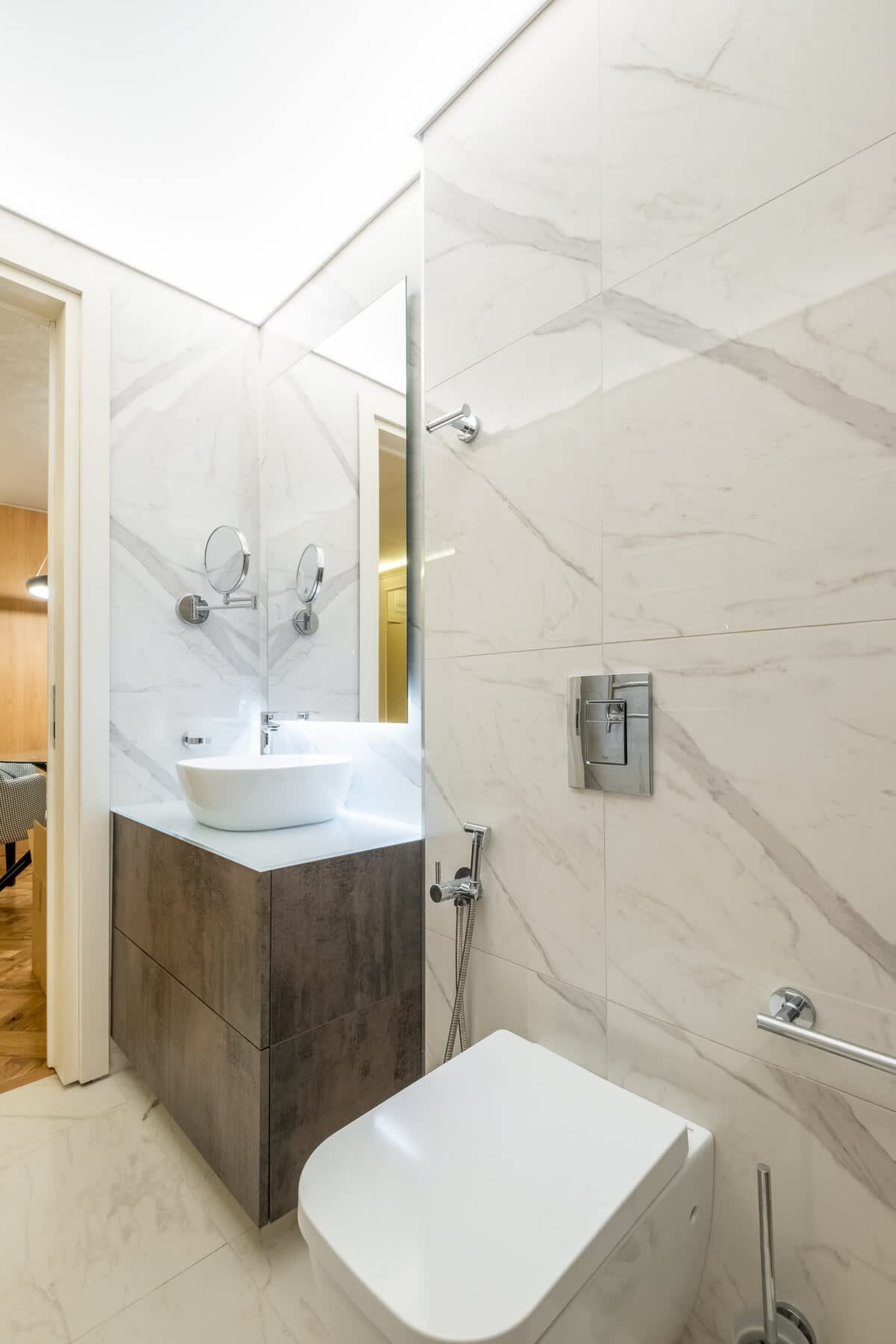 Scoutaround White Logo