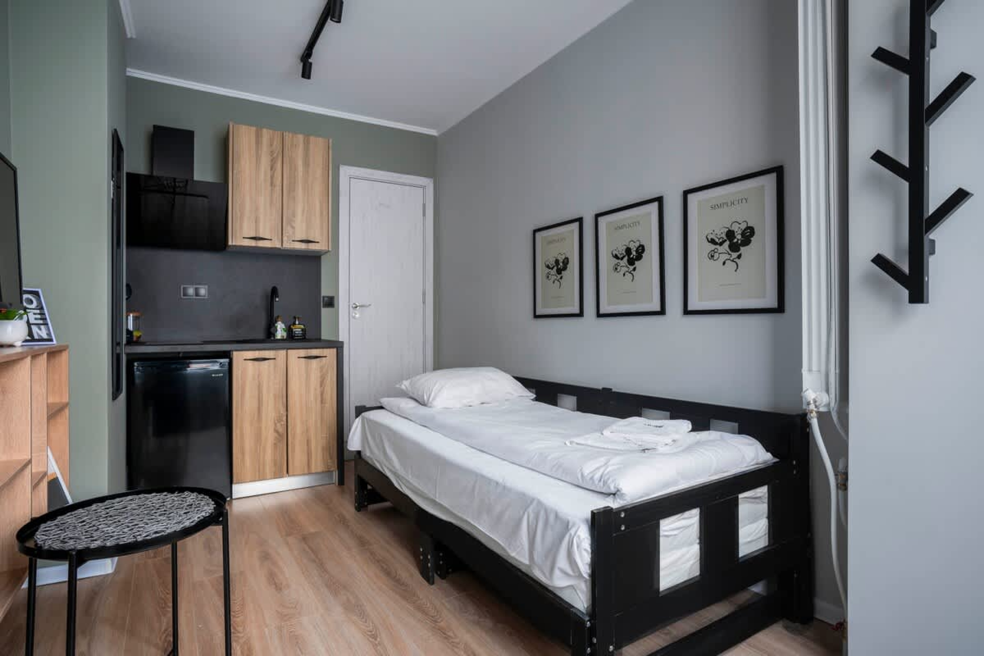 Scoutaround White Logo