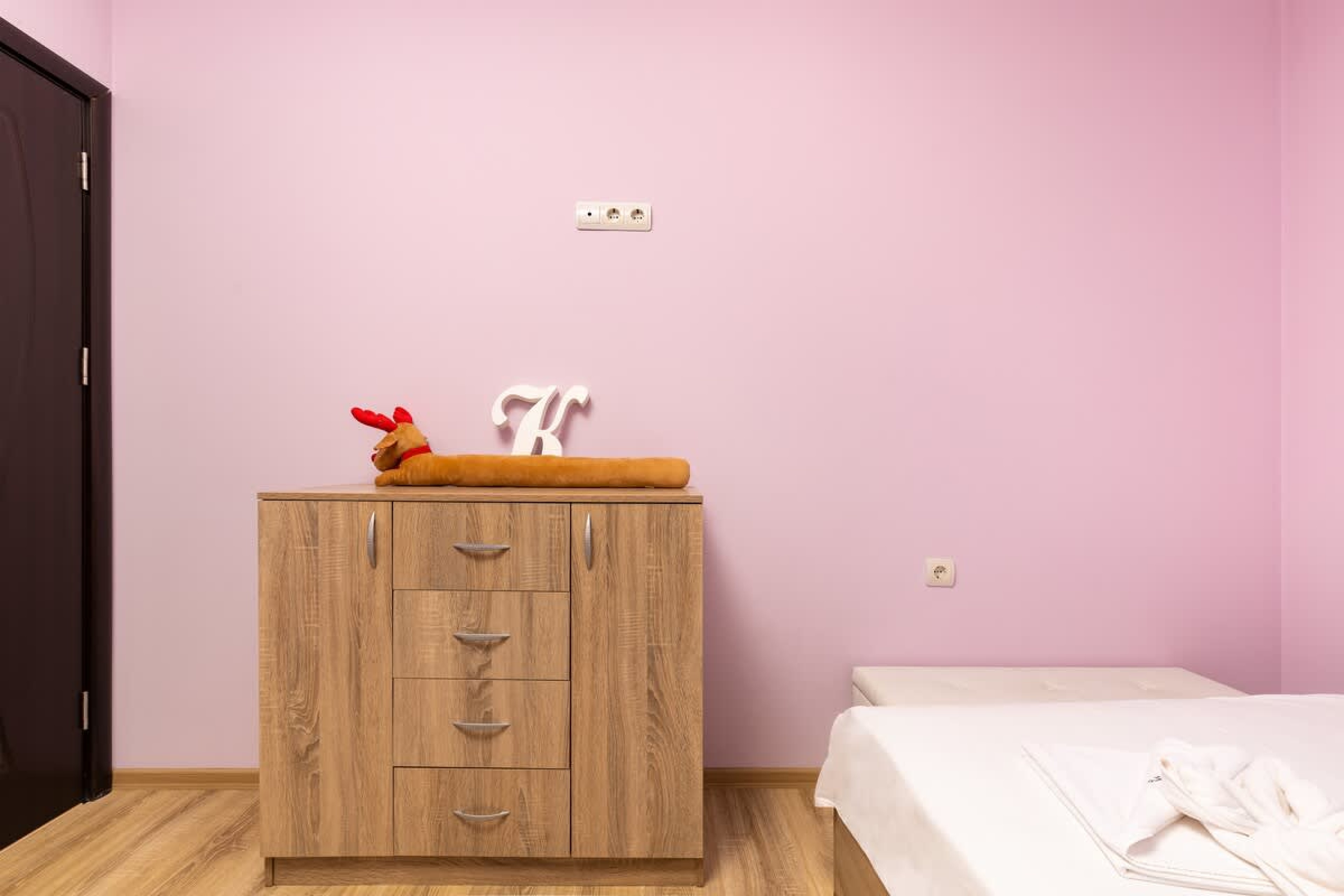 South Plovdiv - 2BD Flat with Balcony - Photo 13