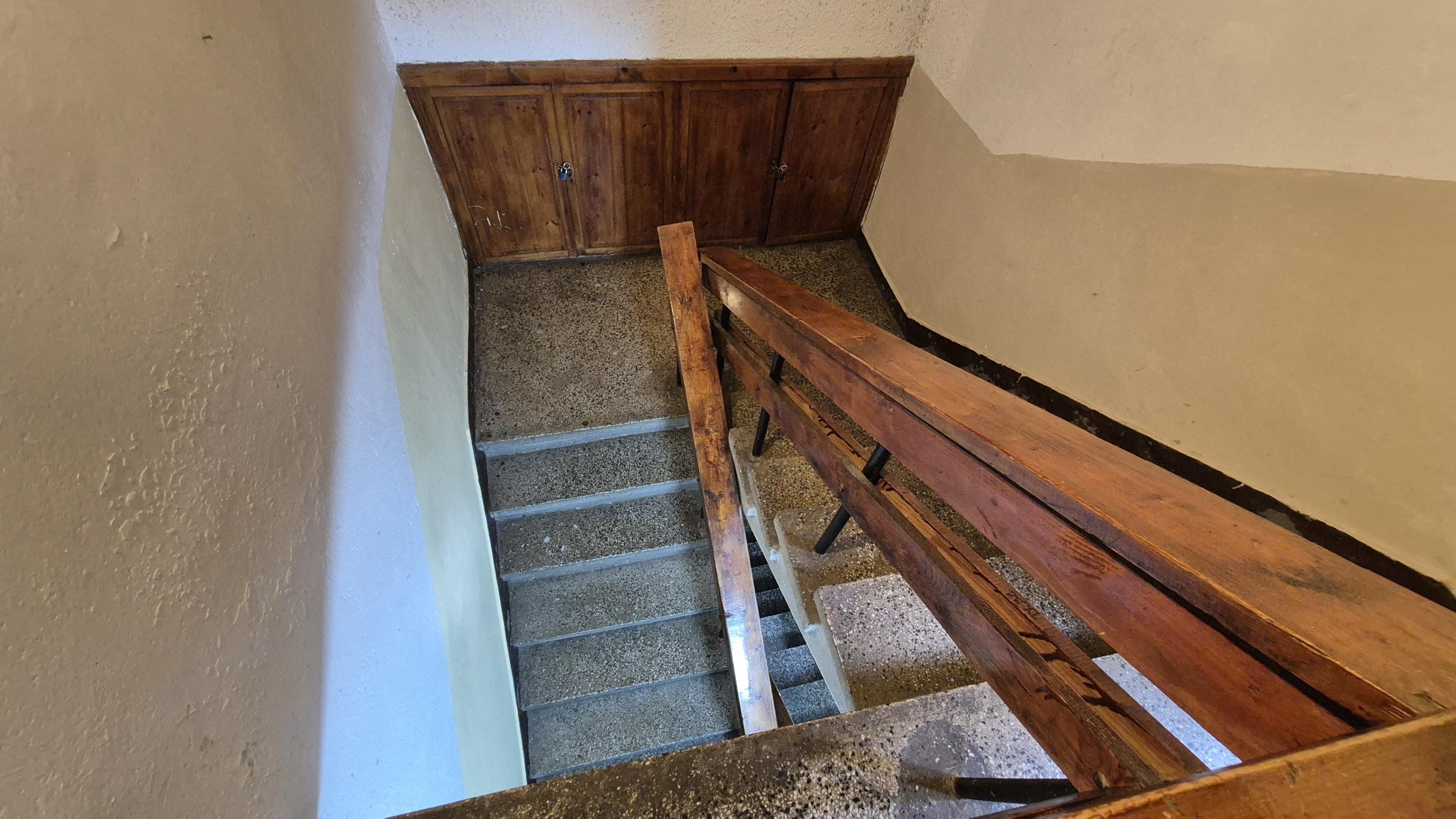 Main circulation / stairs