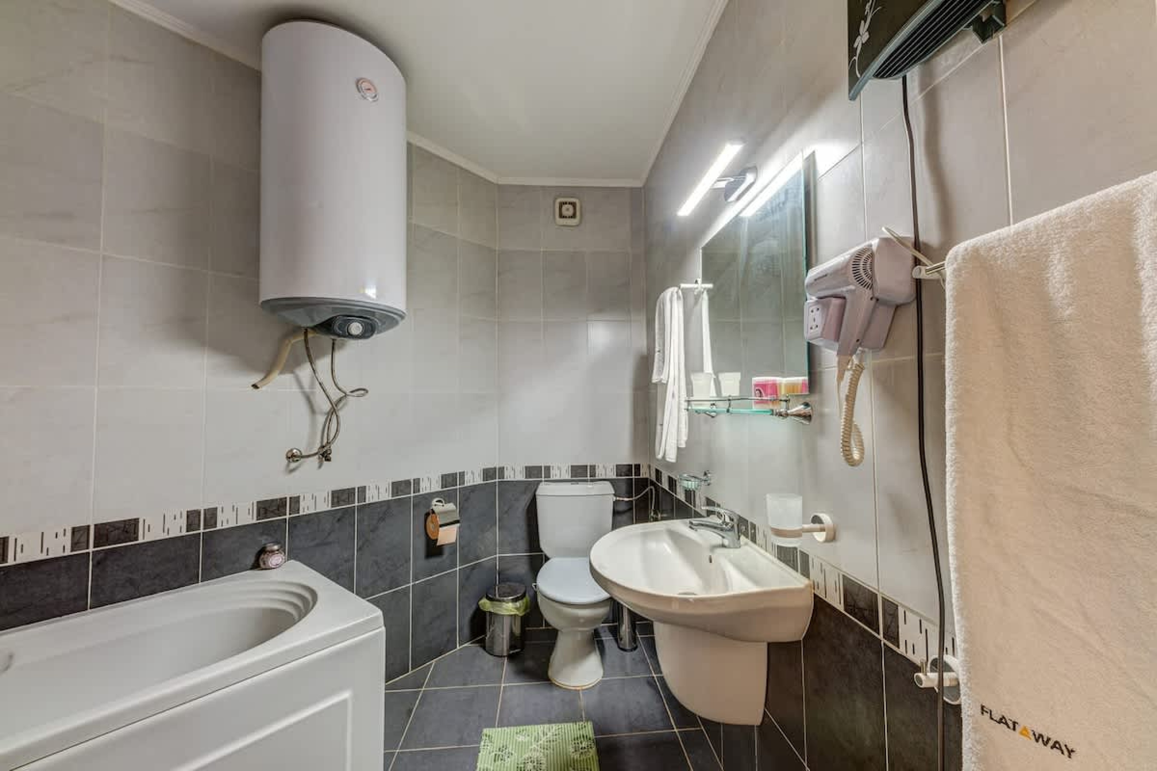 Scoutaround White Logo