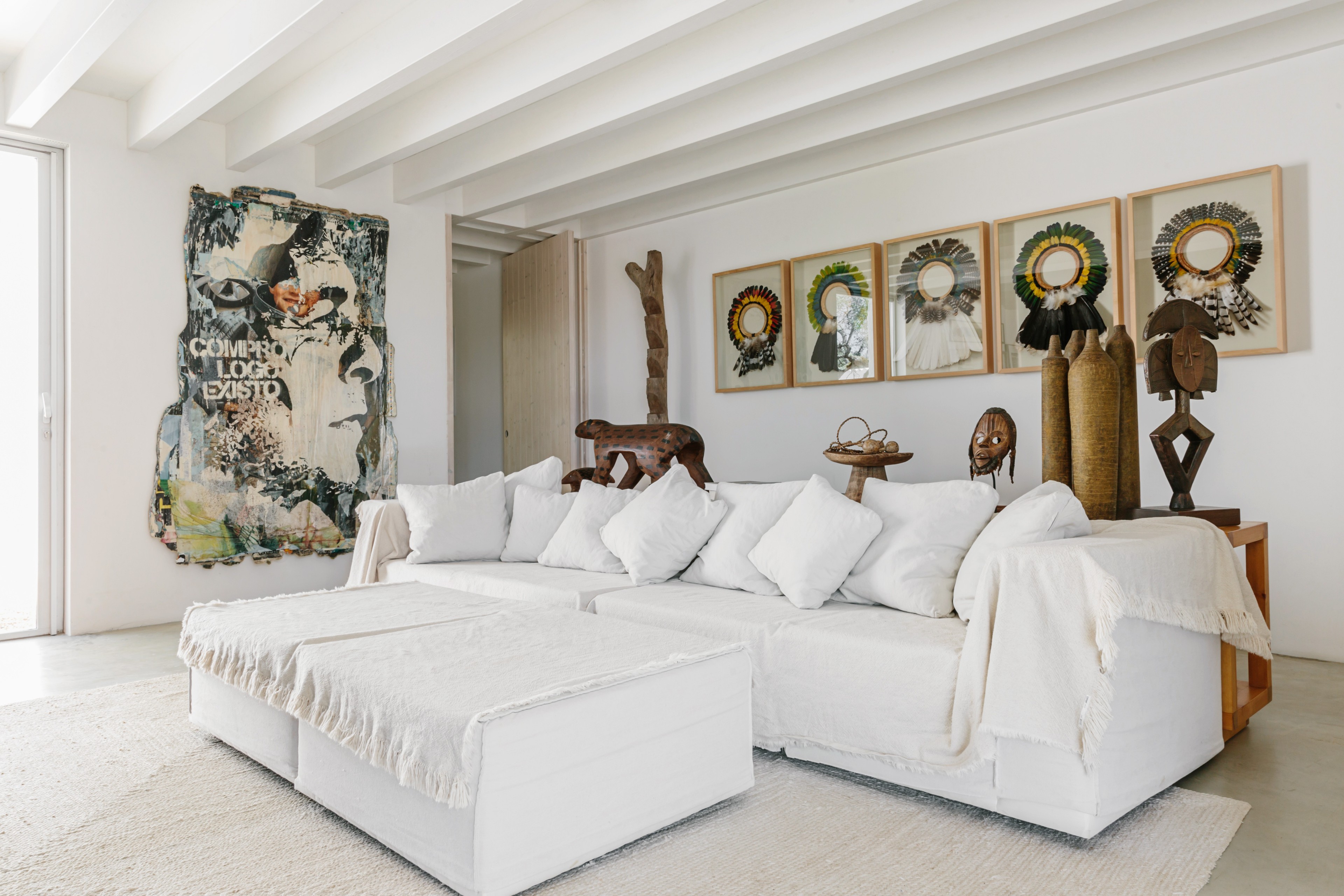 Scoutaround White Logo