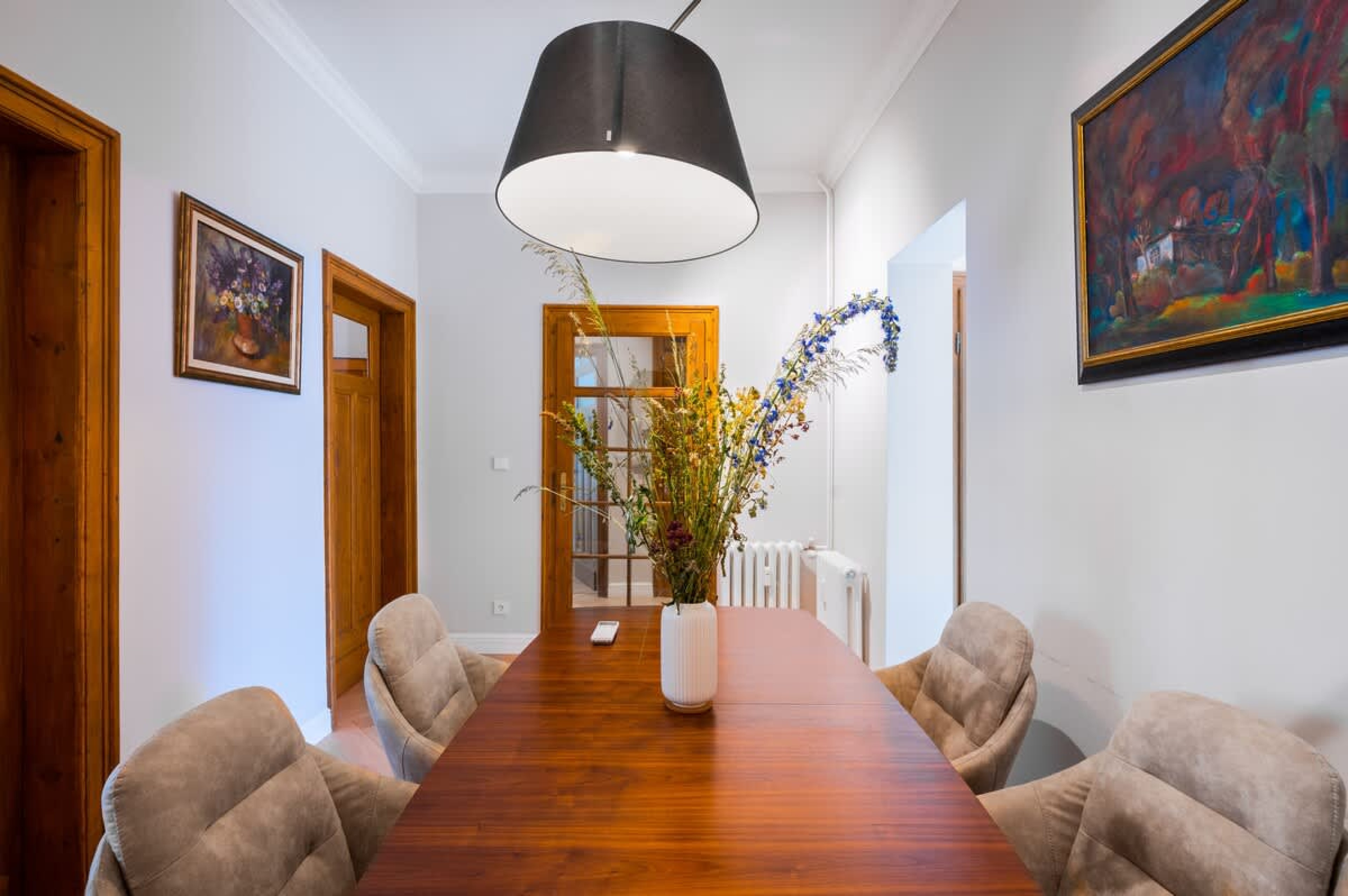 Scoutaround White Logo