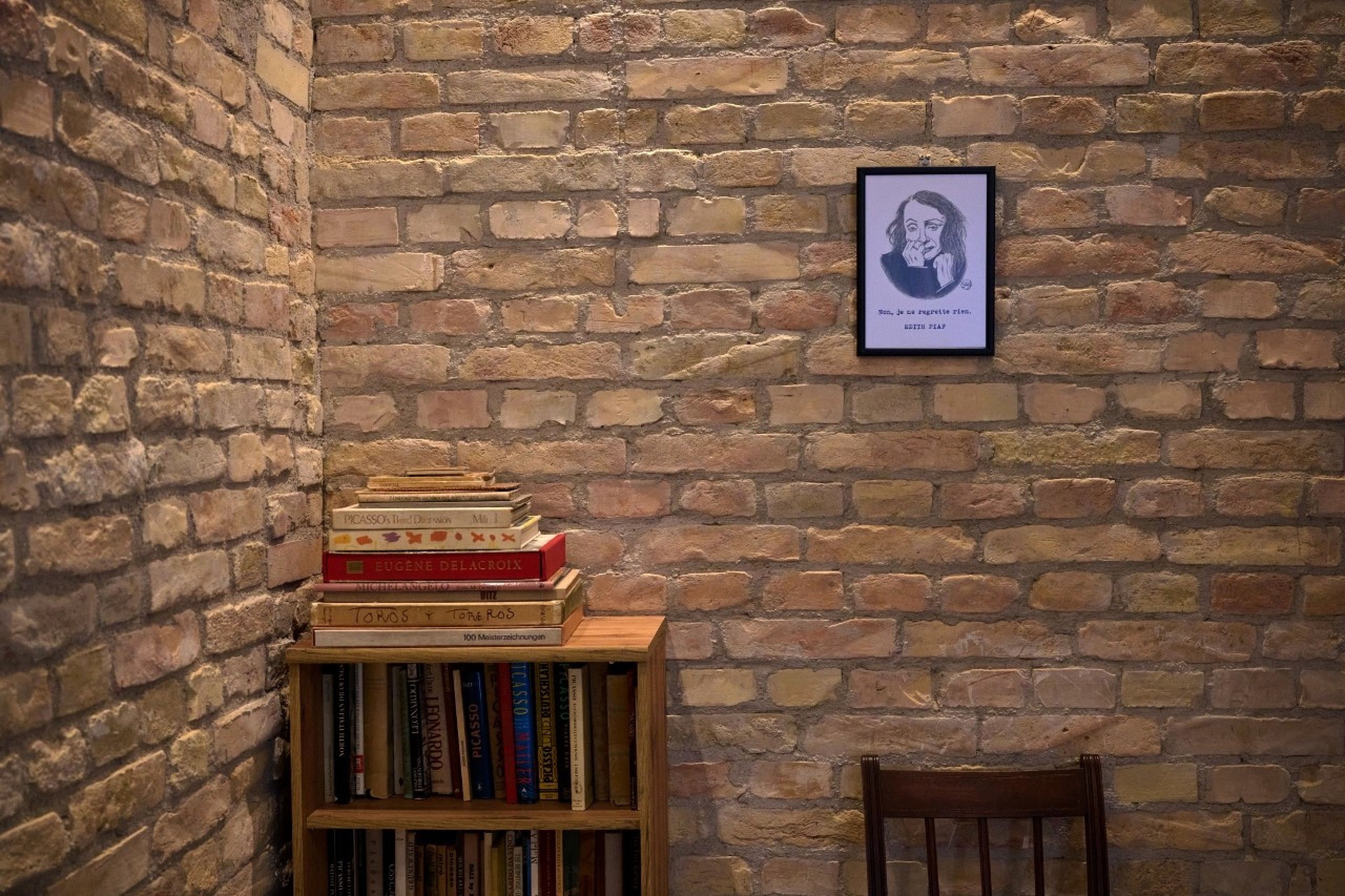 Scoutaround White Logo