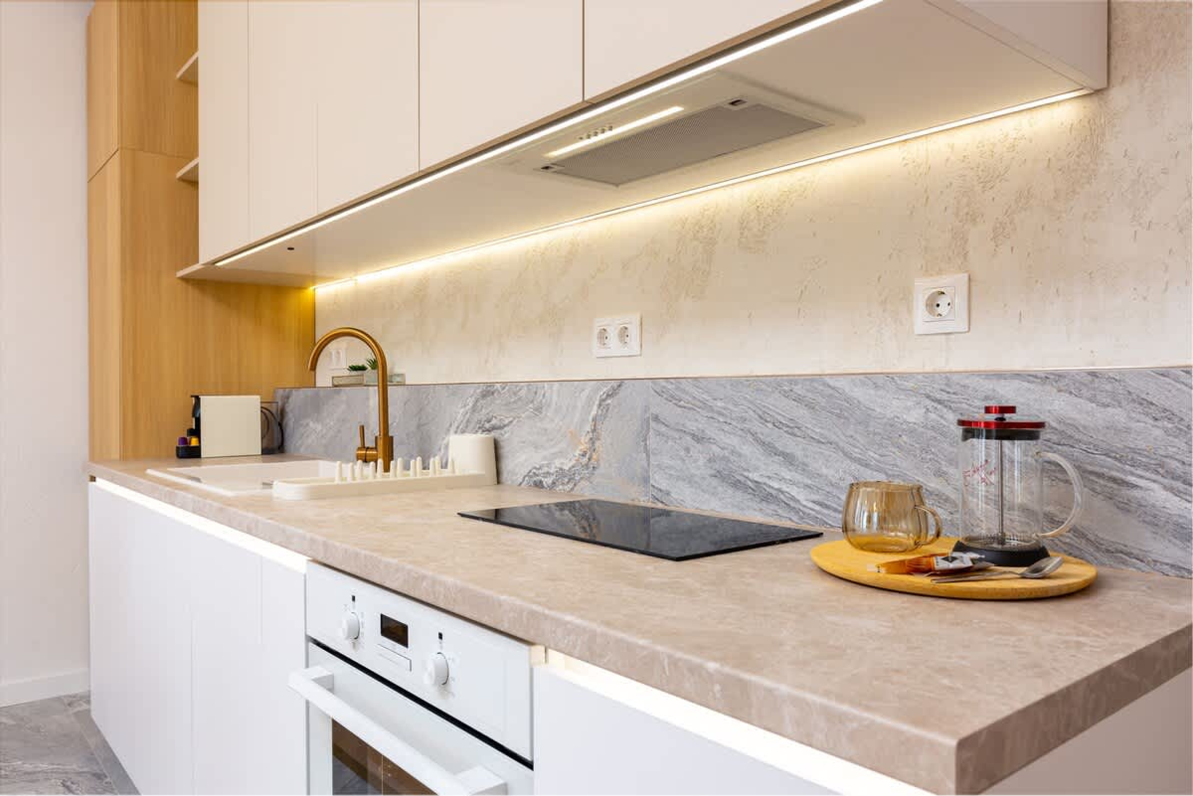 Scoutaround White Logo