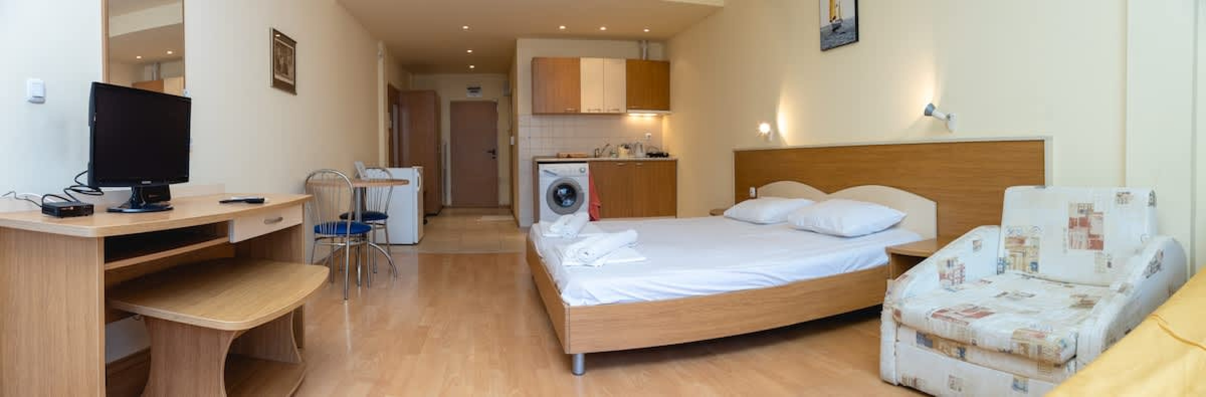 Scoutaround White Logo