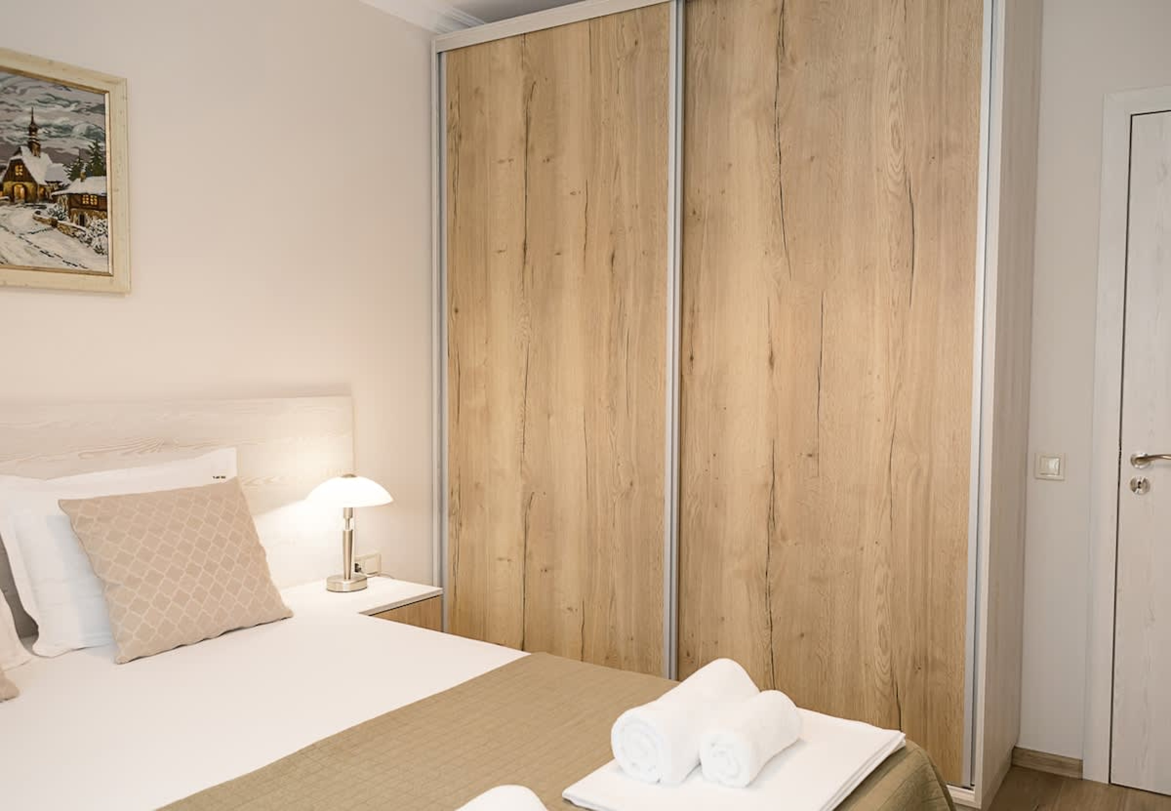 Scoutaround White Logo